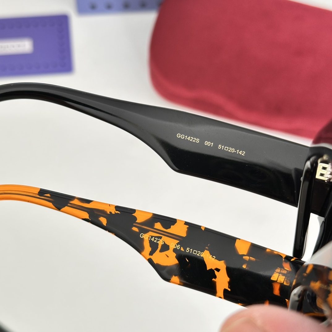 ‼️ 细节图 GUCC*🐝🐝🐝MODEL：GG1422S🐝🐝🐝SIZE：51口20-142🐝🐝🐝