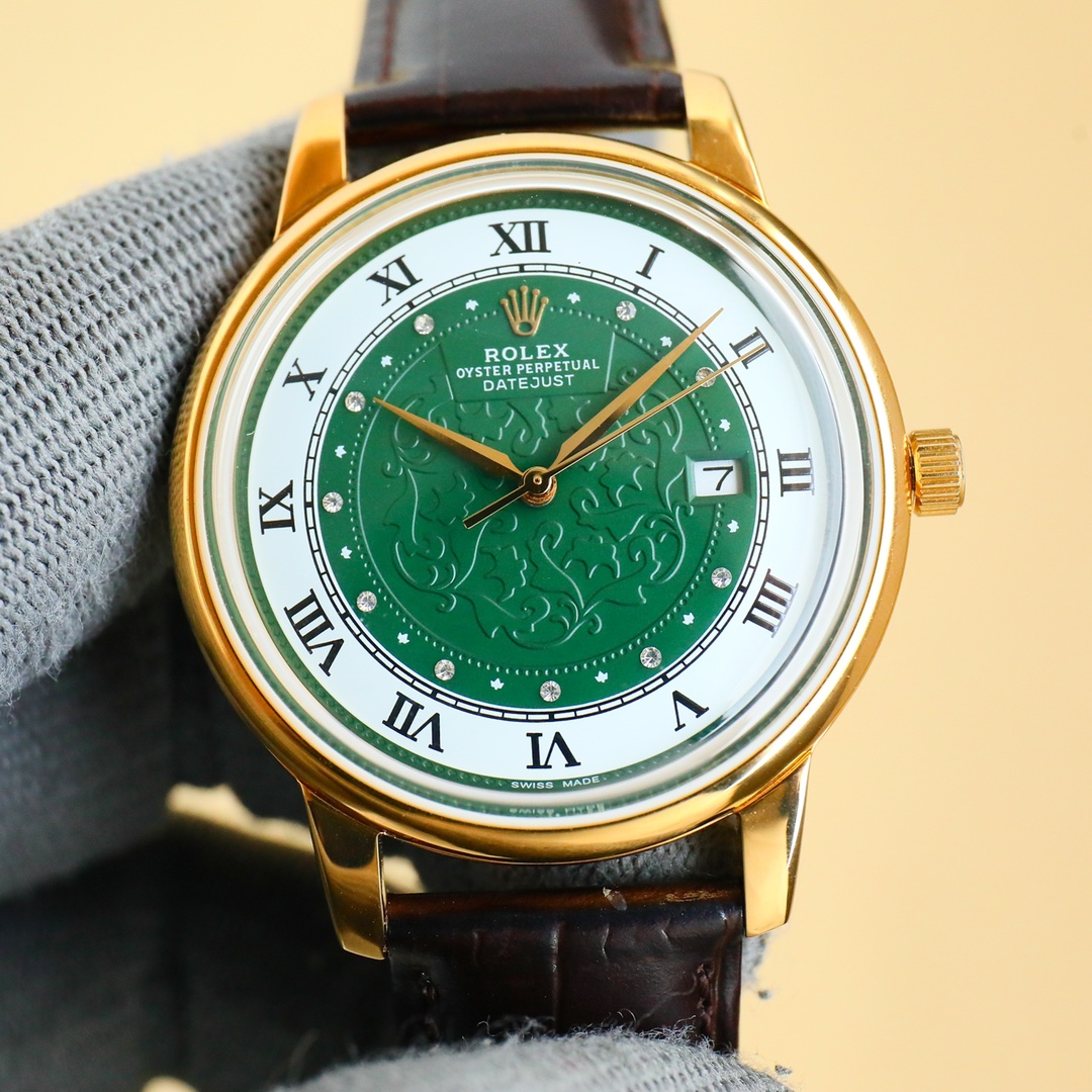 NO:147457,White-shelled gold-shelled Rolex hot new style new pot lid, taking up to 6 months!  Ultra-thin men's automatic mechanical watch, using imported original 9015 movement, with 28,800 vibration frequency per hour, zero rework quality, diameter 40mm original size, ultra-thin craftsmanship 8mm, (can be matched with imported calfskin from Xin Italy!) Pot cover glass material!  Super waterproof 50 meters!  The same style in the counter, one to one replica!  Take him with him and show his strength and extraordinary spirit!  Glorious, eternal and noble. Please identify exclusive quality, rolex, cowhide19860909白壳金壳 劳力士 火热新款式新款锅盖,耗时长达6个月！超薄男士自动机械腕表,采用进口原装9015机芯,每小时振频28800次,零返修质量,直径40mm原装尺寸,超薄工艺8mm,(可搭配采用鑫意大利进口小牛皮！)锅盖玻璃材质！超强防水50米！专柜同款,一比一复刻！带上他锋芒尽显,气派不凡！耀眼光辉,永恒尊贵.请认准独家品质,,rolex,cowhide,Watch