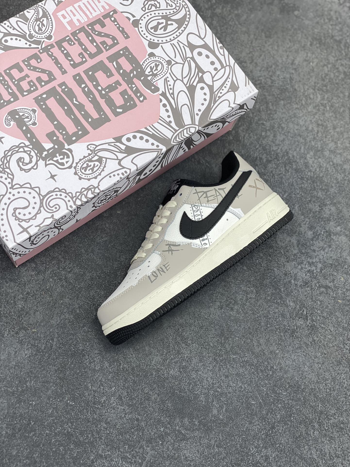 图片[7]-Nike Air Force 1 Low’07 西海岸配色 空军一号低帮休闲板鞋 定制皮料 原厂3D打印 定制鞋盒 原楦原纸板 纯正空军版型 内置全掌气垫 货号：LT5986-921 尺码：36 36.5 37.5 38 38.5 39 40 40.5 41 42 42.5 43 44 44.5 45-选品中心