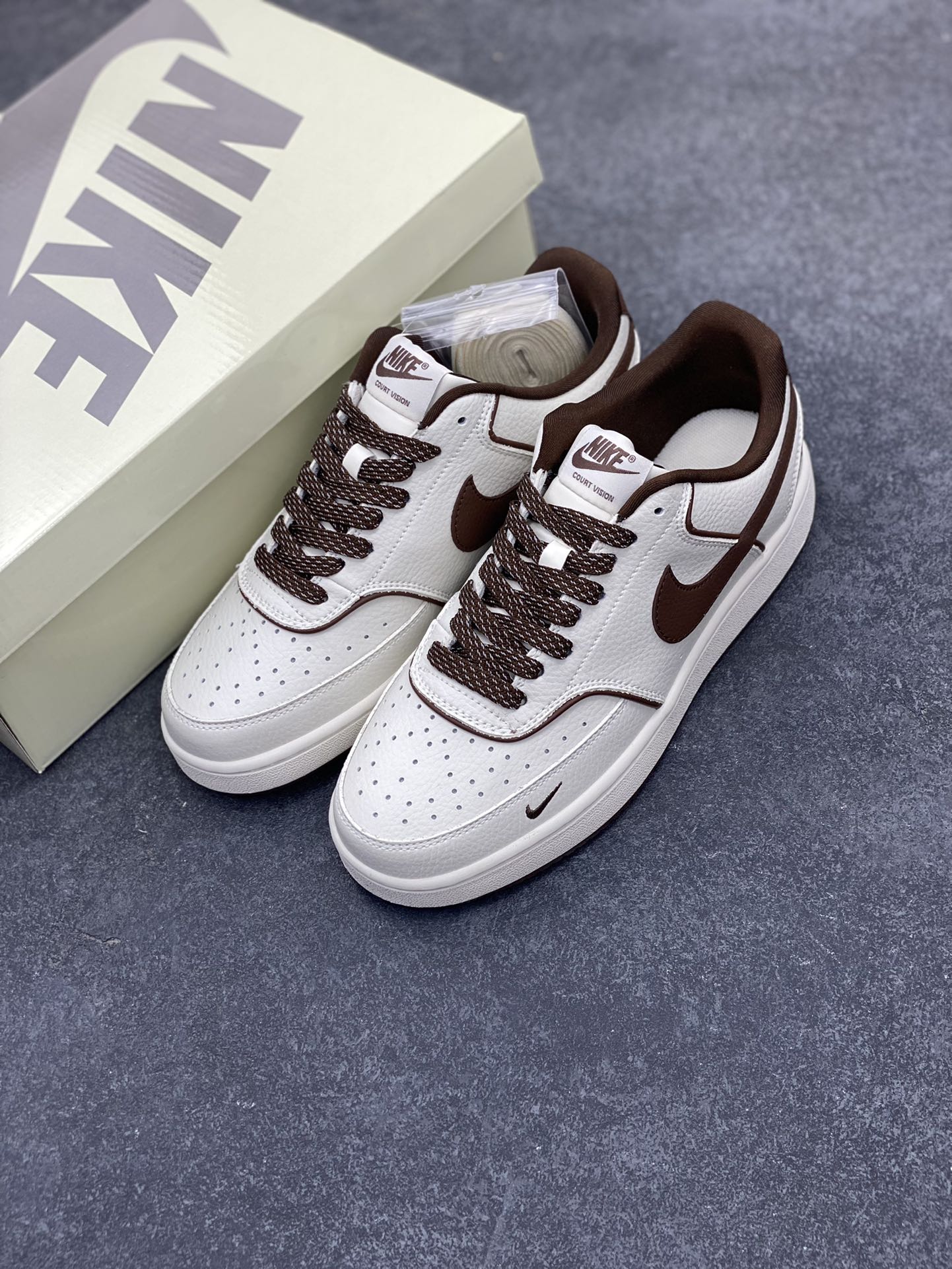 图片[8]-海外爆款 ZP订单 NIKE EBERNON Low prm 小空军低帮百搭透气休闲运动板鞋 独家头层版本 原数据独家私模大底 纯正版型 清洁度完美 货号：FD5188-127 尺码：36 36.5 37.5 38 38.5 39 40 40.5 41 42 42.5 43 44 44.5 45-选品中心