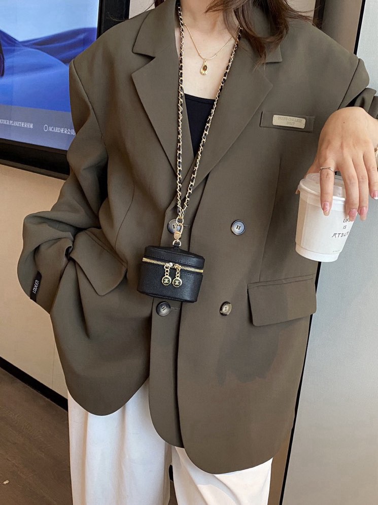 Elegante Mini Bolso para Auriculares Chanel de Cuero Genuino con Cadena