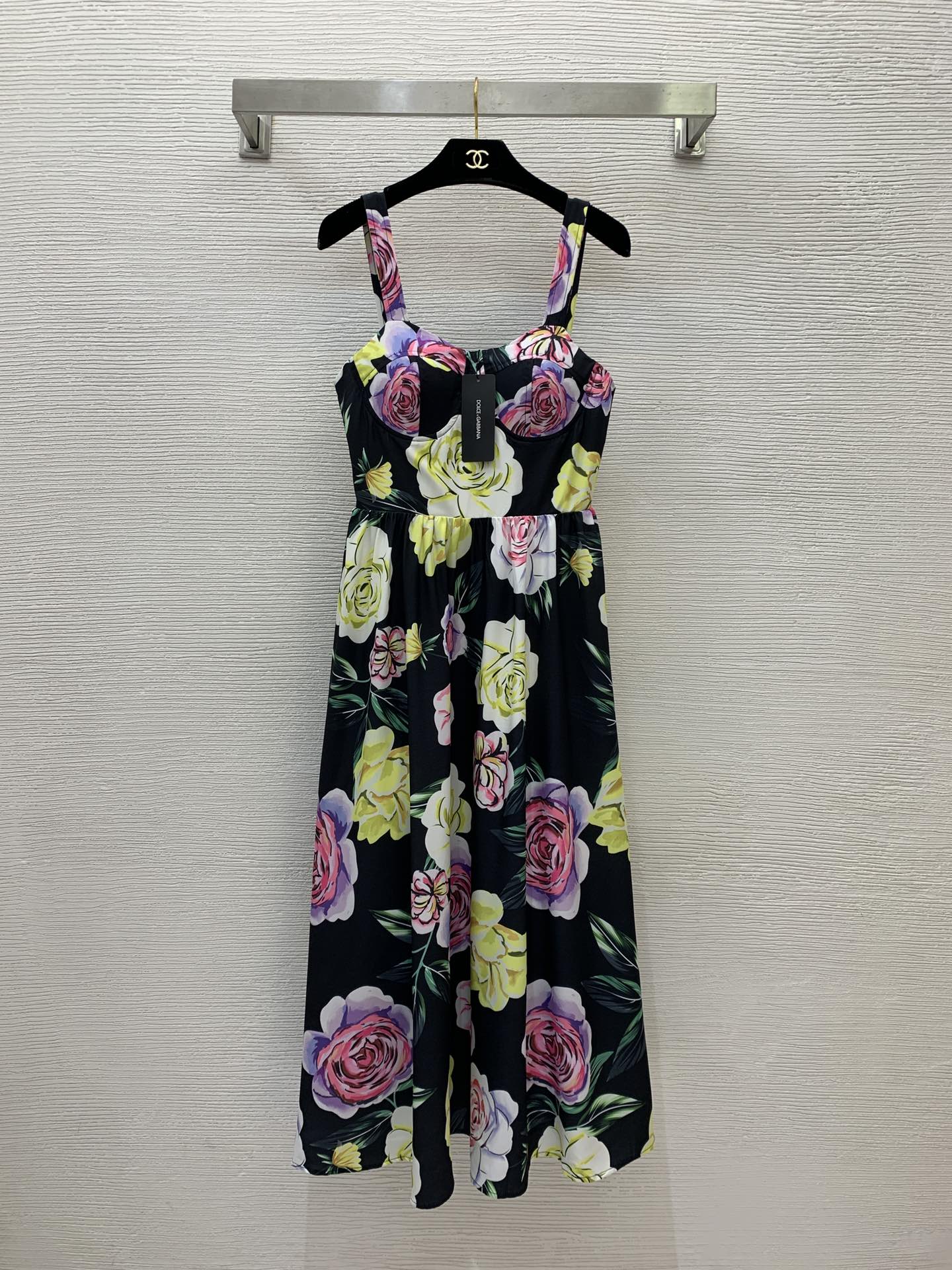 NO:314290,Model number G25011238 Dolce & Gabbana DG* new Sicilian vacation style flower printed waistband strapless suspender dress!  (M size bust 78~88 back tight, waist 70, skirt length 122), Dolce & Gabbana, skirts, alexander wang19860909款号G25011238 杜嘉班纳DG*新款 西西里度假风花朵印花收腰抹胸式吊带连衣裙！（M码胸围78～88后松紧,腰围70,裙长122）,,Dolce&Gabbana,skirts,alexander wang,Women's clothing