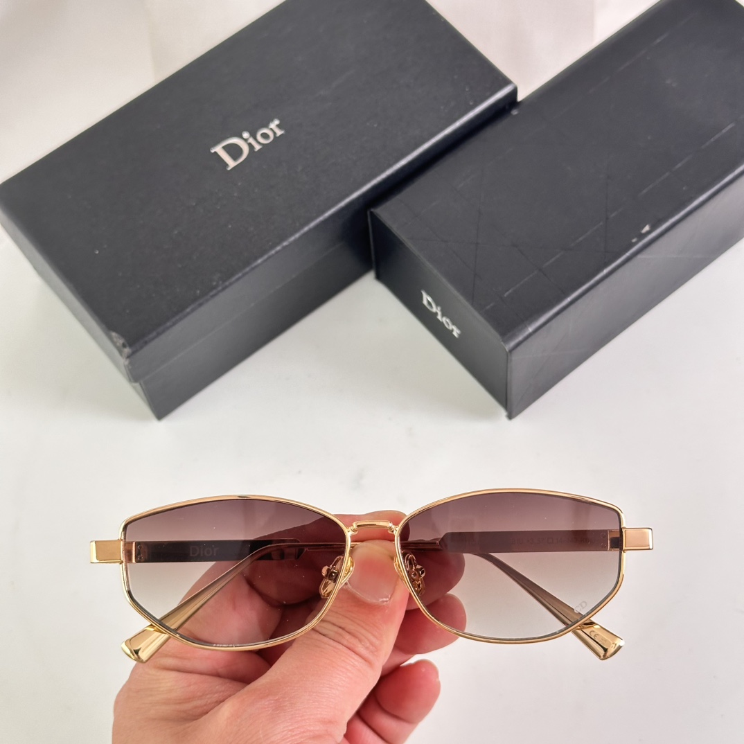 ‼️DIOR
MODEL：DiorCannage B1U 
SIZE：57口14-140
