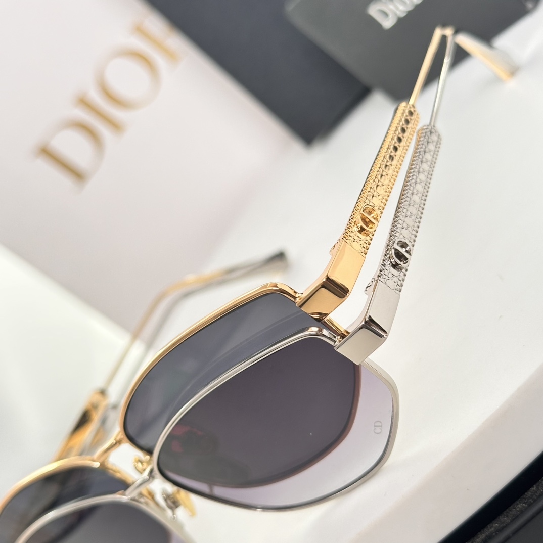 ‼️ 细节图 DIOR
MODEL：DiorCannage B1U 
SIZE：57口14-140