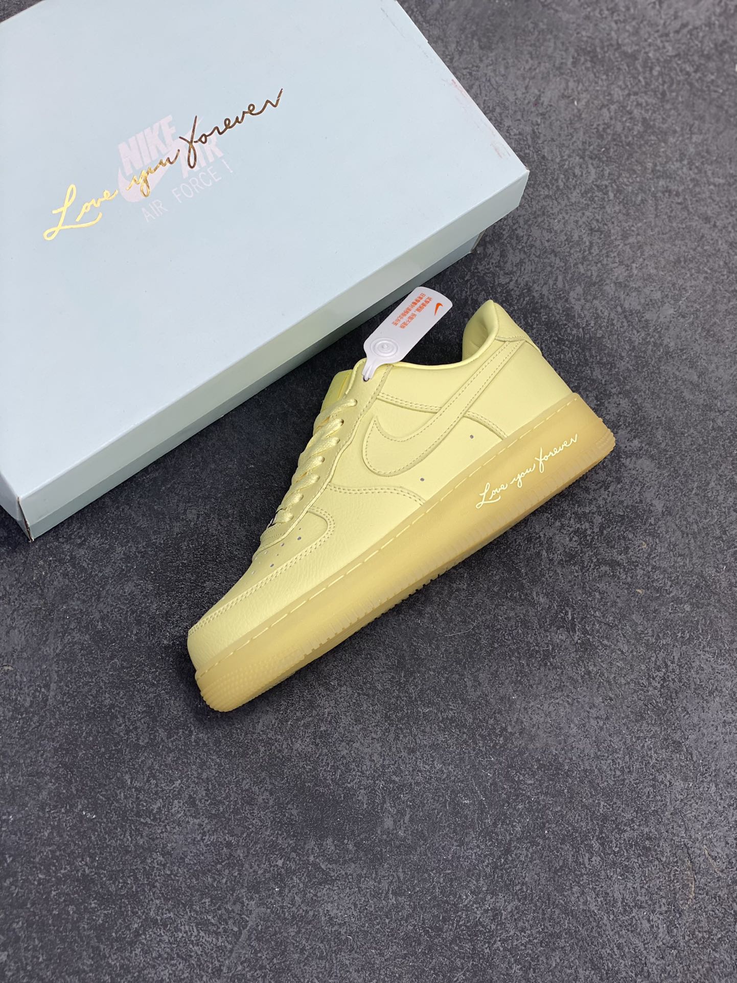 图片[7]-Nike Air Force 1 07 low空军一号 荔枝纹水晶 板鞋 原楦头原纸板 打造纯正空军版型#专注外贸渠道 全掌内置蜂窝气垫 #原盒配件 原厂中底钢印、拉帮完美 货号：CZ8065-800 尺码：36 36.5 37.5 38 38.5 39 40 40.5 41 42 42.5 43 44 44.5 45-选品中心