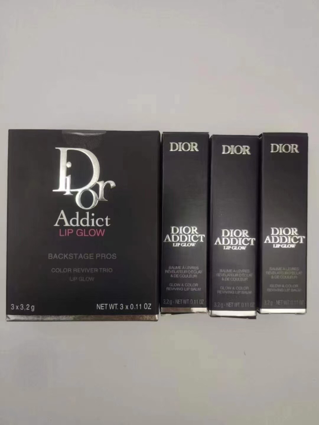 70！ (Nuevo set de 3 bálsamos labiales de color Dior) 🔜3.2g×3. Tonos: 001#, 004#, 012#.