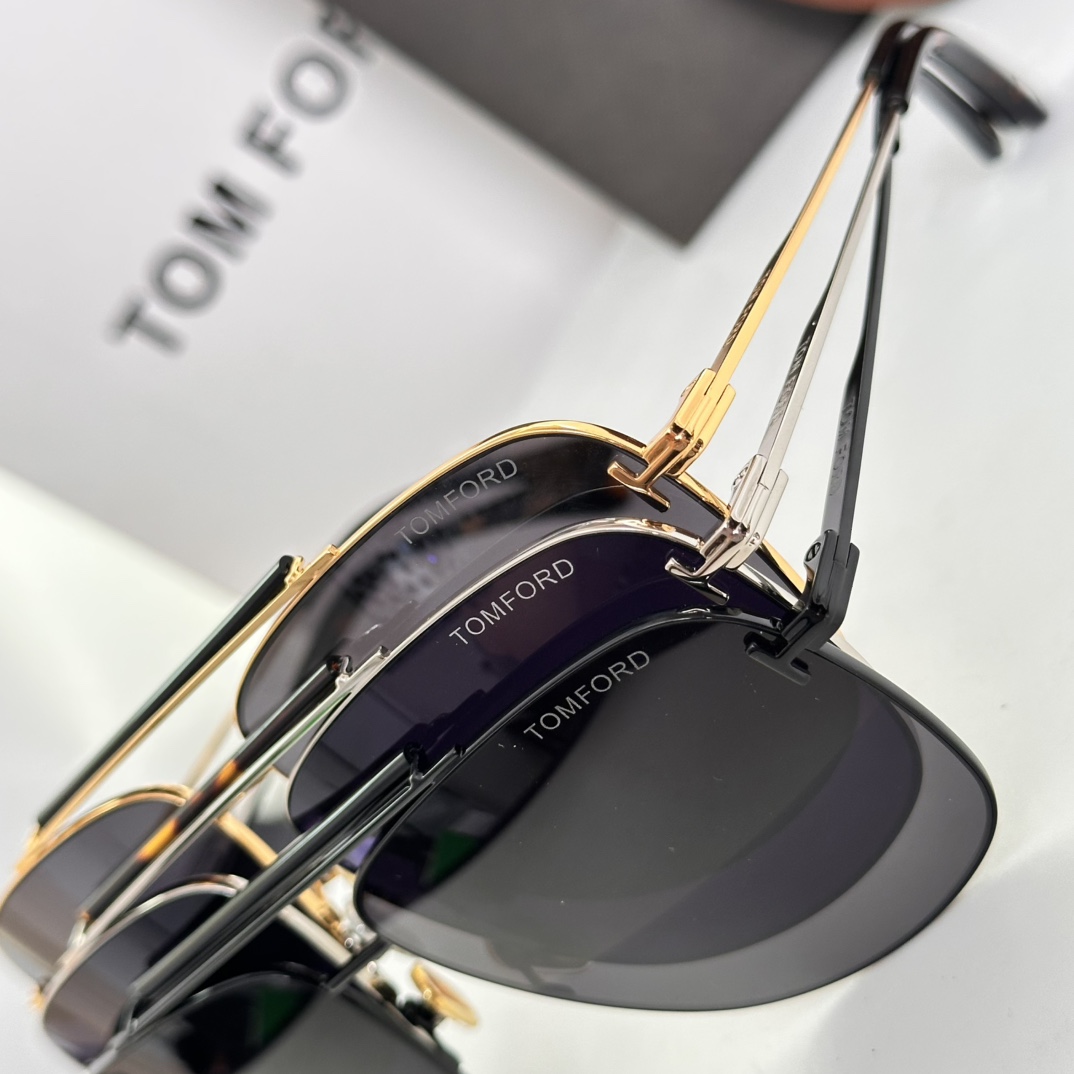 ‼️ 细节图 TOM FOR*官网原版一比一
FT1017，SIZE60口12-145
新款刚刚到货，这