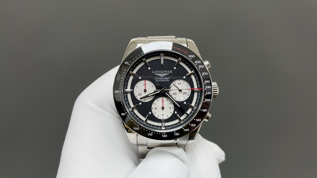 NO:392588,【New Product】Longin LONGINES-Longin Concas Yuedong has become a highly respected boutique timepiece with its unique design, practical functions and comfortable wearing experience. 1 Literally unique 'Panda Eye' mainly consists of 'black and white', 'deep sea blue', 'far mountain green', and 'champagne gold' classic matching colors and three-eye chronograph dials and black fashionable ceramic circles. Concas Series 2 has become a fashionable and retro multi-functional chronograph watch, modified from the original L.5 automatic winding movement. 3 The dial diameter is 42mm and the waterproof depth is 100m. Daily water is easily solved with water. Whether it is matched with casual wear or formal wear, it can show the wearer's unique taste and personality charm, and the overall high-end feeling is full of high-end experience. 4 Peng Yuyan and Shawn Yue,, longines19860909【新品】浪琴 LONGINES-浪琴 康卡斯 悦动凭借其独特的设计,实用的功能和舒适的佩戴体验,成为了一款备受推崇的精品时计. 1字面是独特的“熊猫眼”主要有“黑白”“深海蓝”“远山绿”“香槟金”的多款经典搭配款色和三眼计时盘还加上黑色时尚陶瓷圈. 康卡斯系列 2成为时尚又复古的多功能计时机腕表 改原装L.5自动上弦机芯. 3 表盘直径42mm,防水深度100m日常用水轻松解决,无论是搭配休闲装还是正装,都能展现出佩戴者独特的品味和个性魅力,整体上手高级感满满. 4彭于晏余文乐同款,,longines,Watch