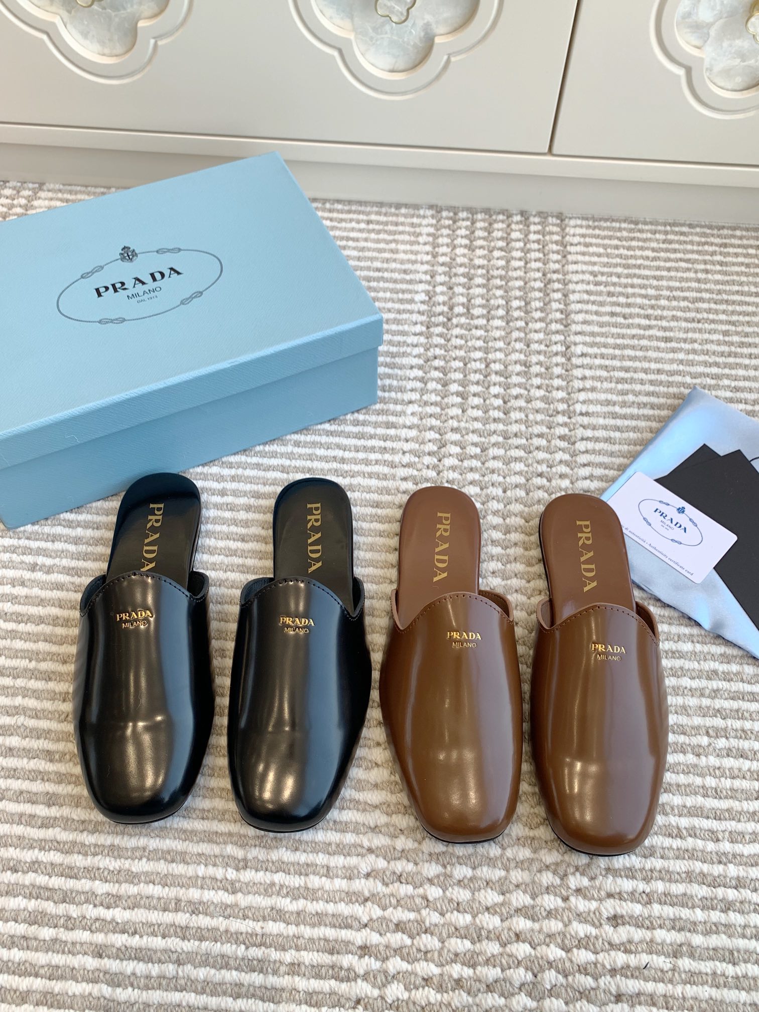 NO:169953,———— Rada Mueller Slippers 35-41, Semi-Travel, Prada, Slippers19860909————rada·穆勒拖鞋·35-41,半拖,prada,slippers,Women's Shoes