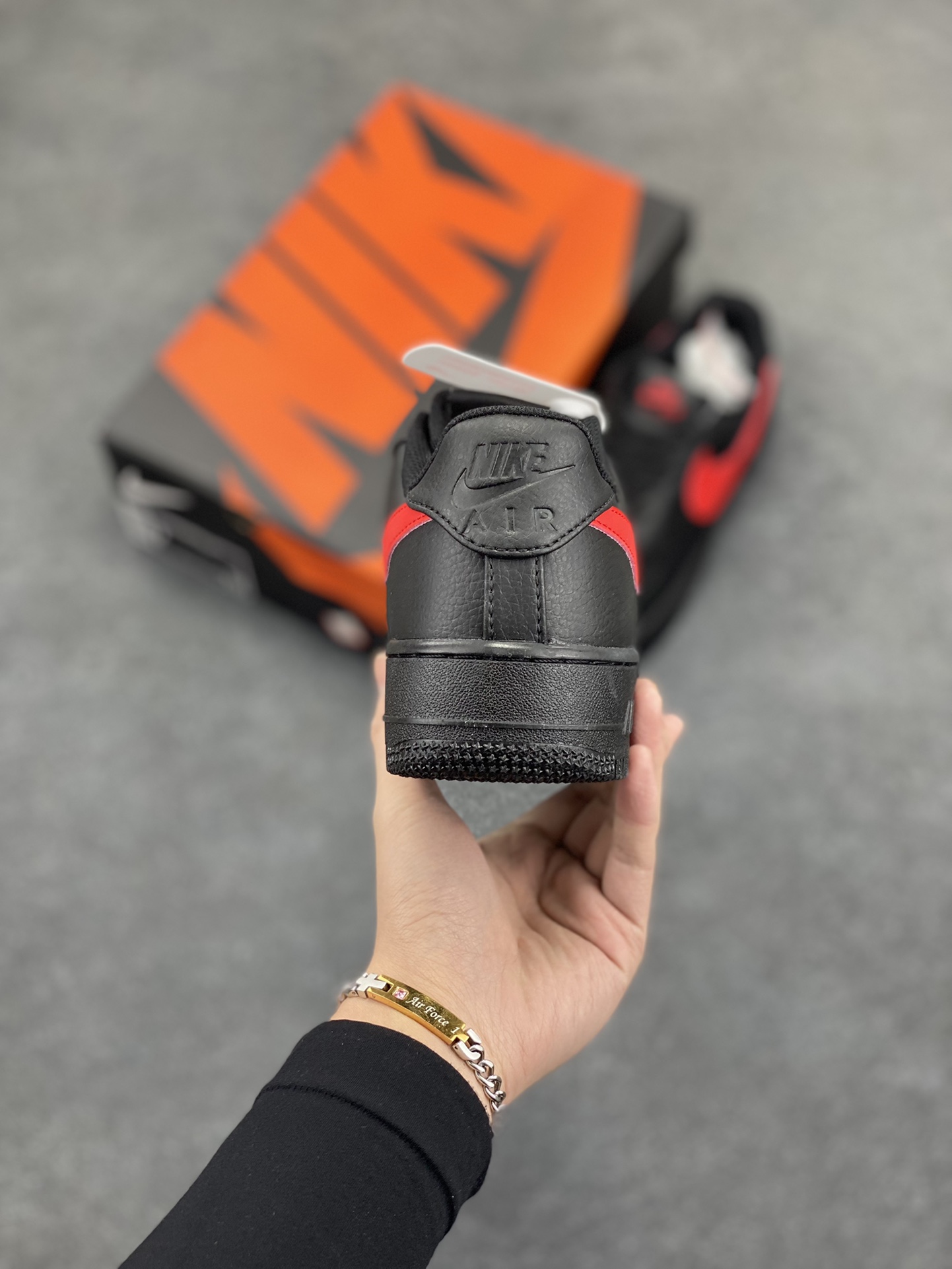 图片[4]-Nike Air Force 1 Low \’07 黑红大勾 低帮空军一号休闲板鞋 定制皮料 原楦原纸板 纯正空军版型 高清洁度 内置全掌气垫 货号：CI9553-011 尺码：36 36.5 37.5 38 38.5 39 40 40.5 41 42 42.5 43 44 44.5 45-选品中心