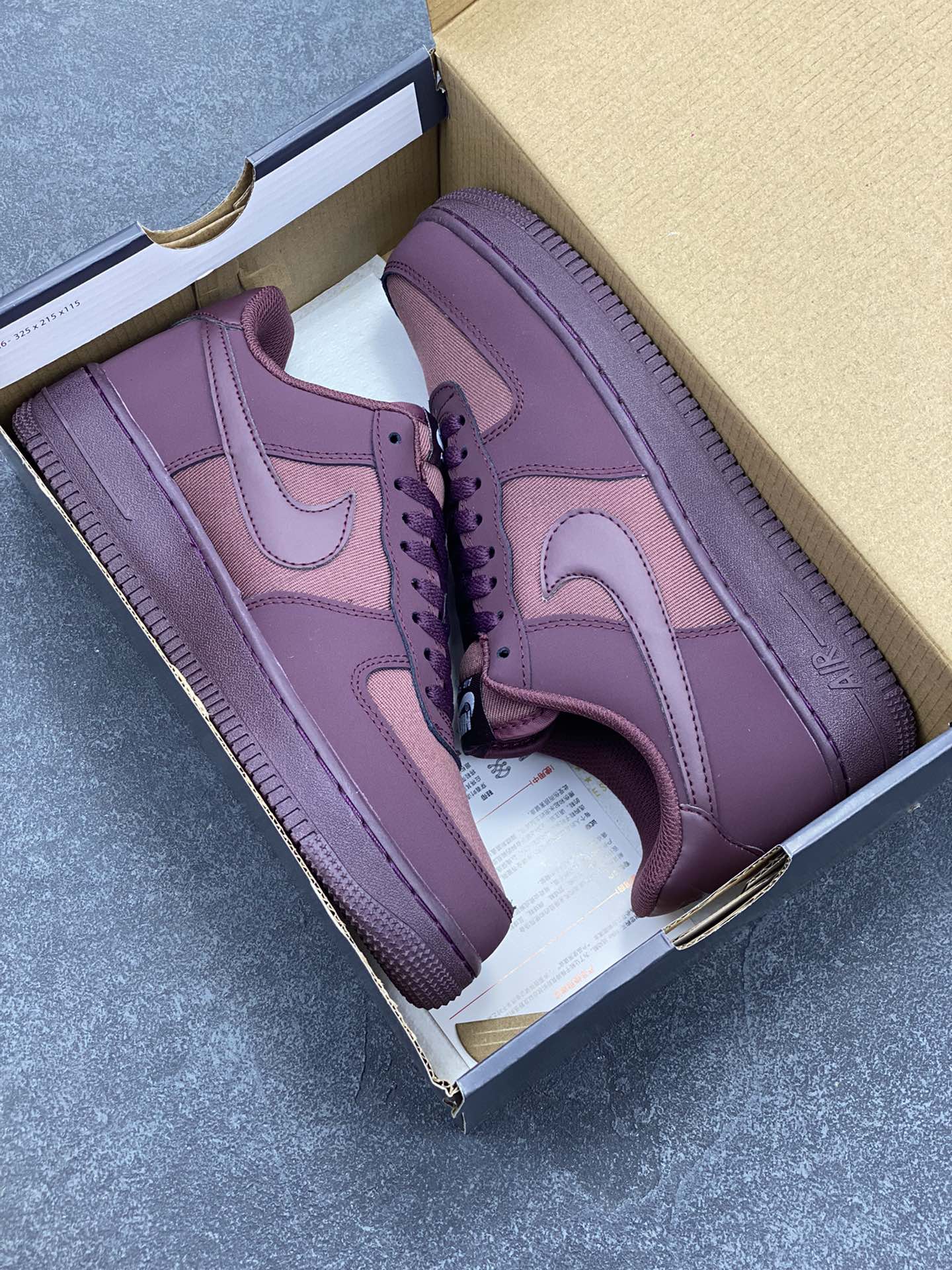 图片[9]-Nike Air Force 1 Low 空军一号低帮百搭休闲运动板鞋。柔软、弹性十足的缓震性能和出色的中底设计，横跨复古与现代的外型结合，造就出风靡全球三十多年的Force 1，直到今天还深受青睐。 货号：FB8876-600 尺码：36 36.5 37.5 38 38.5 39 40 40.5 41 42 42.5 43 44 44.5 45-选品中心