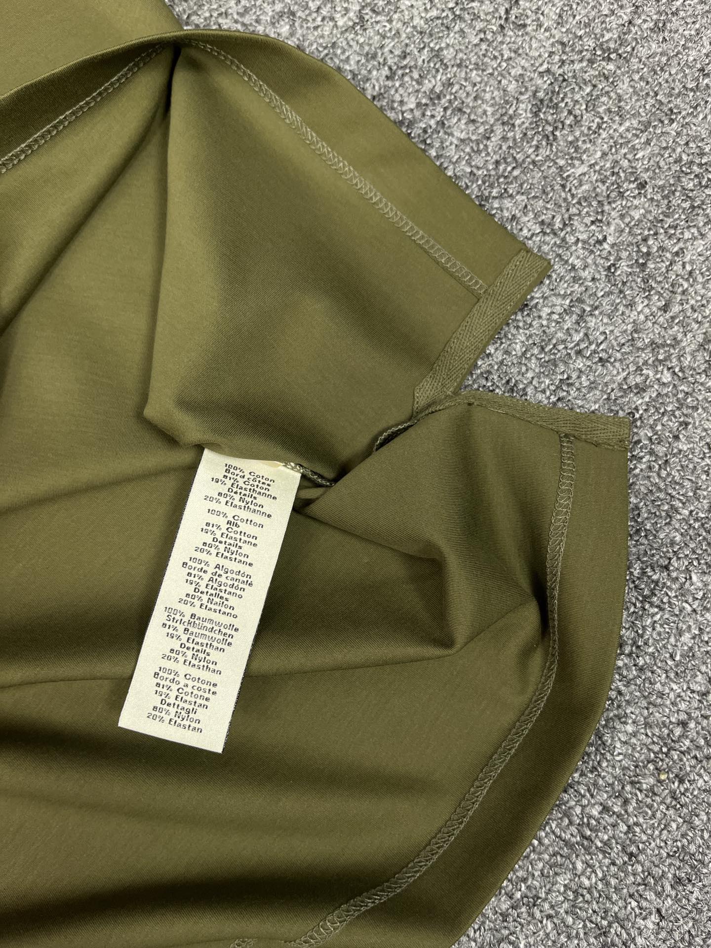 New Money for Summer 2025: Catallerie au Carre T-shirts with Rich Embroidery and Quality Cuts - 图片 6