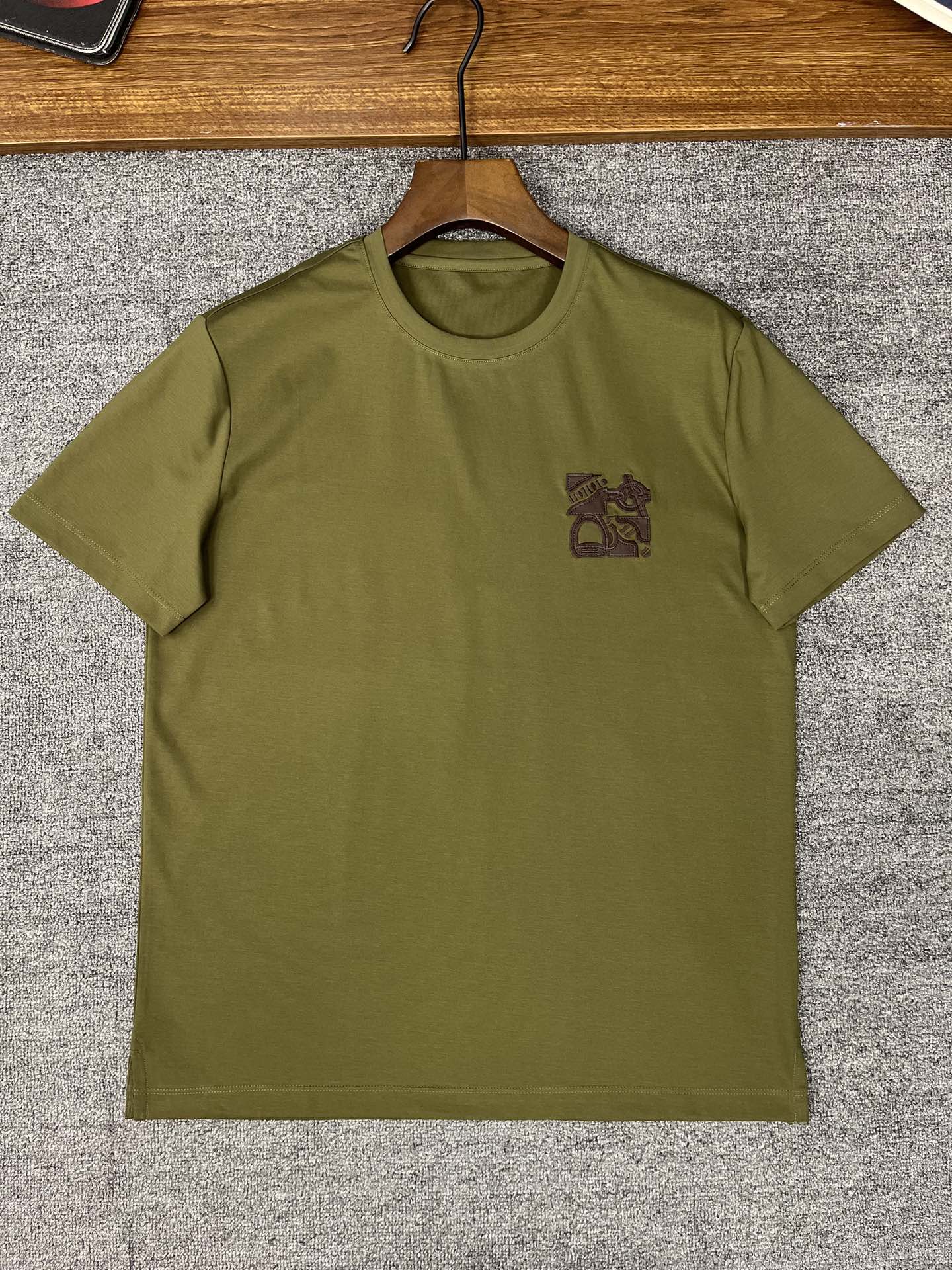 New Money for Summer 2025: Catallerie au Carre T-shirts with Rich Embroidery and Quality Cuts - 图片 1