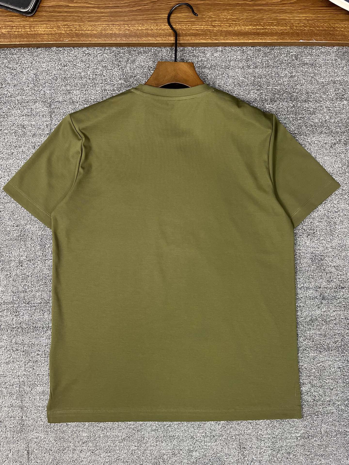 New Money for Summer 2025: Catallerie au Carre T-shirts with Rich Embroidery and Quality Cuts - 图片 7