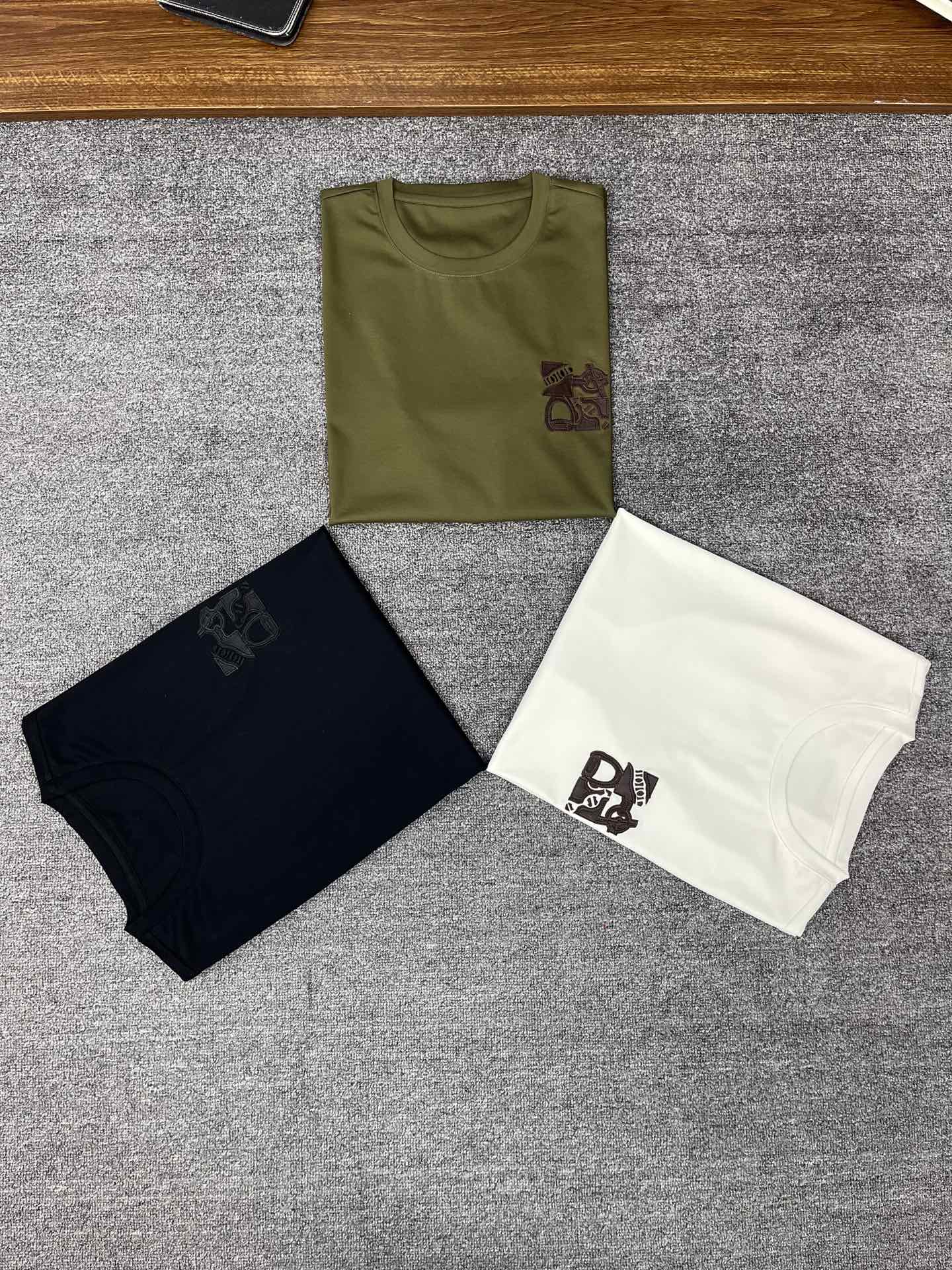 New Money for Summer 2025: Catallerie au Carre T-shirts with Rich Embroidery and Quality Cuts - 图片 9