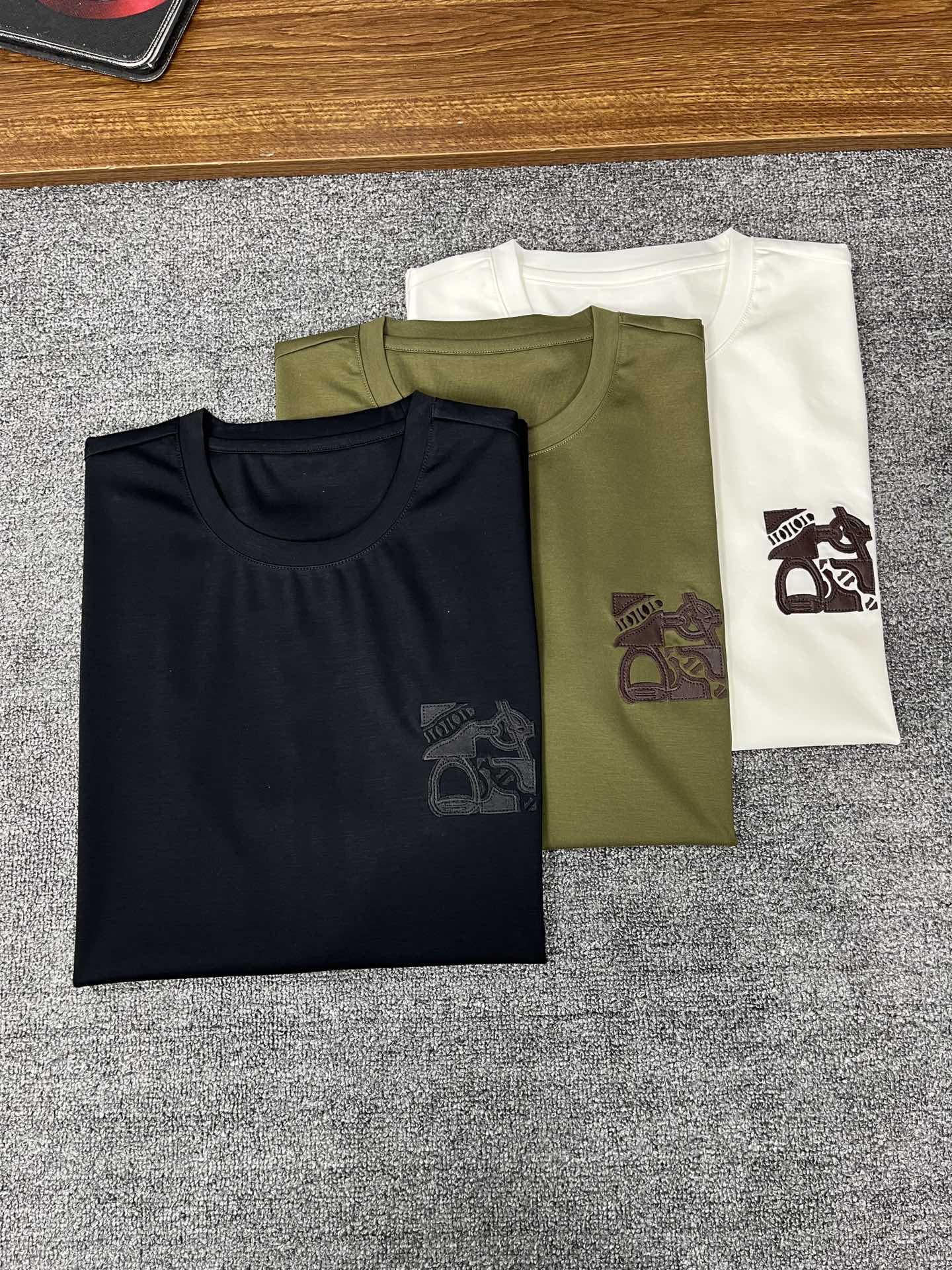 New Money for Summer 2025: Catallerie T-shirts with Year-Old Lamb Embroidery - 图片 9