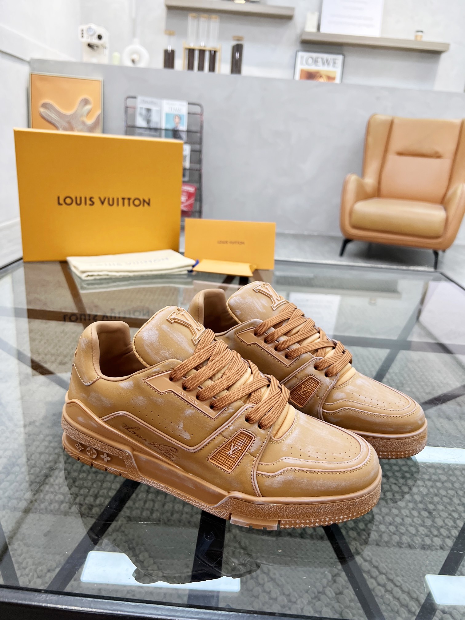 NO:222065,Brand LOUIS VUITTON original color matching code number 38-45 standard code price material new Louis Vuitton men casual shoes!  High-quality Labon craft upper is made of cowhide with original material LV Comfortable breathable mesh cloth Neli mesh cloth footbed style Simple and atmospheric LV original outsole, Louis Vuitton, louis vuitton, louis vuitton, louis vuitton, louis vuitton, cowhide19860909品牌LOUIS VUITTON 颜色原版配色 码数38-45标准码 价格 材质路易威登新款 男士 休闲鞋！高品质拉邦工艺鞋面采用牛皮搭配原版材质LV 舒适透气网布内里网布垫脚版型时尚 简单大气LV原版大底,路易威登,louis vuitton,louis vuitton,louis vuitton,cowhide,Men's shoes