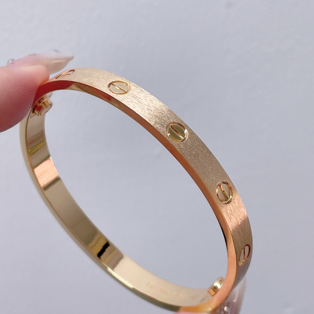 NO:669592,Kajia's new brushed bracelet glossy rose gold in stock 16# 17# 18#, 88360,,bracelet,Cardia high-end jewelry19860909卡家新款拉丝手镯光面玫瑰金 现货16# 17# 18#,88360,,bracelet,卡迪亚高端饰品,Jewelry