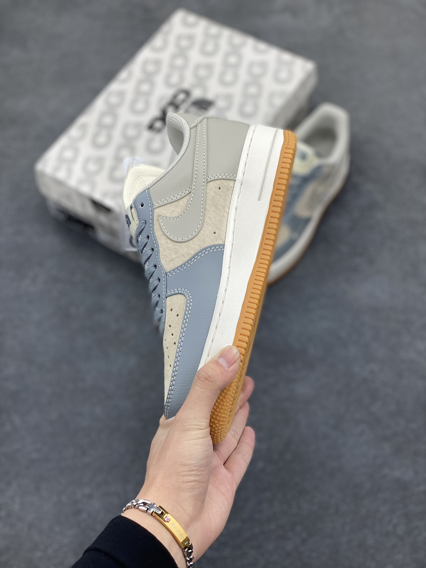 图片[3]-NIke Air Force 1 \’07 Low “北面联名–浅蓝生胶”空军一号 低帮 运动鞋 休闲鞋 折边针车 工艺难度大 原楦头原纸板 原装鞋盒 定制五金配件 内置全掌气垫 原厂鞋底 货号：DM6688-022 尺码：36 36.5 37.5 38 38.5 39 40 40.5 41 42 42.5 43 44 44.5 45-选品中心