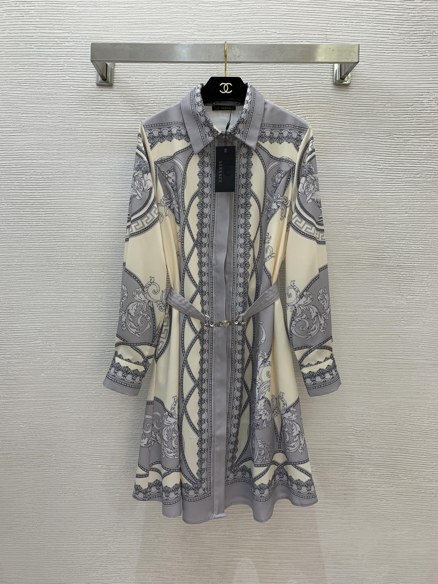 NO:308166,Versac* New Style Stylish Retro Baroque Pattern Printed Buttoned Lapel Long Sleeve Shirt Dress with a Belt!  (M size bust 100, sleeve length 60, clothing length 95), versace, skirts, shirts, alexander wang19860909Versac*新款 时尚复古巴洛克图案印花系扣翻领长袖衬衫连衣裙配有腰带！（M码胸围100,袖长60,衣长95）,,versace,skirts,shirts,alexander wang,Women's clothing