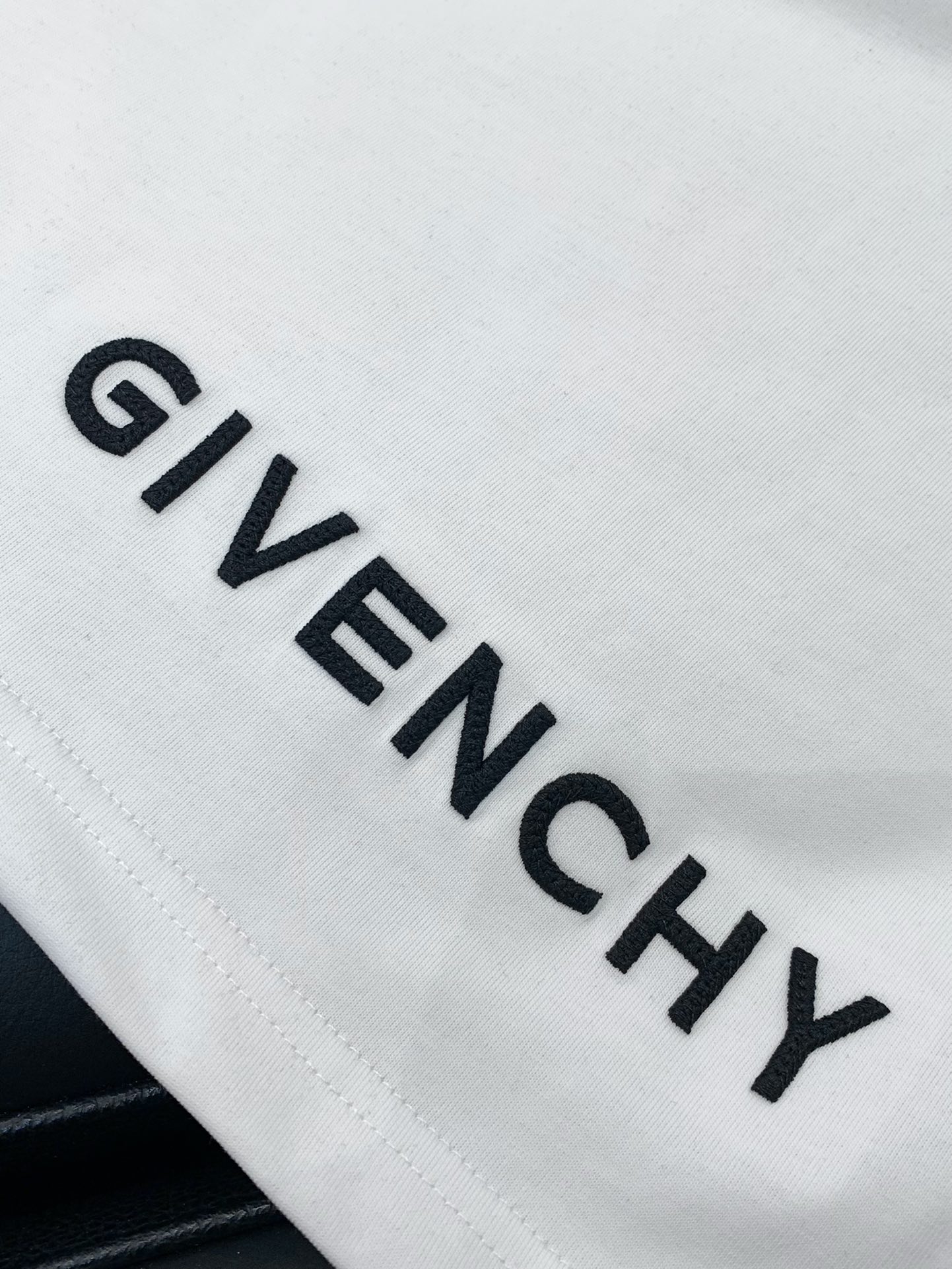 ，Givenchy 纪梵希，2025春夏最新品，专柜同步有售，原单狠货，时尚休闲圆领短袖T恤，进口原版面