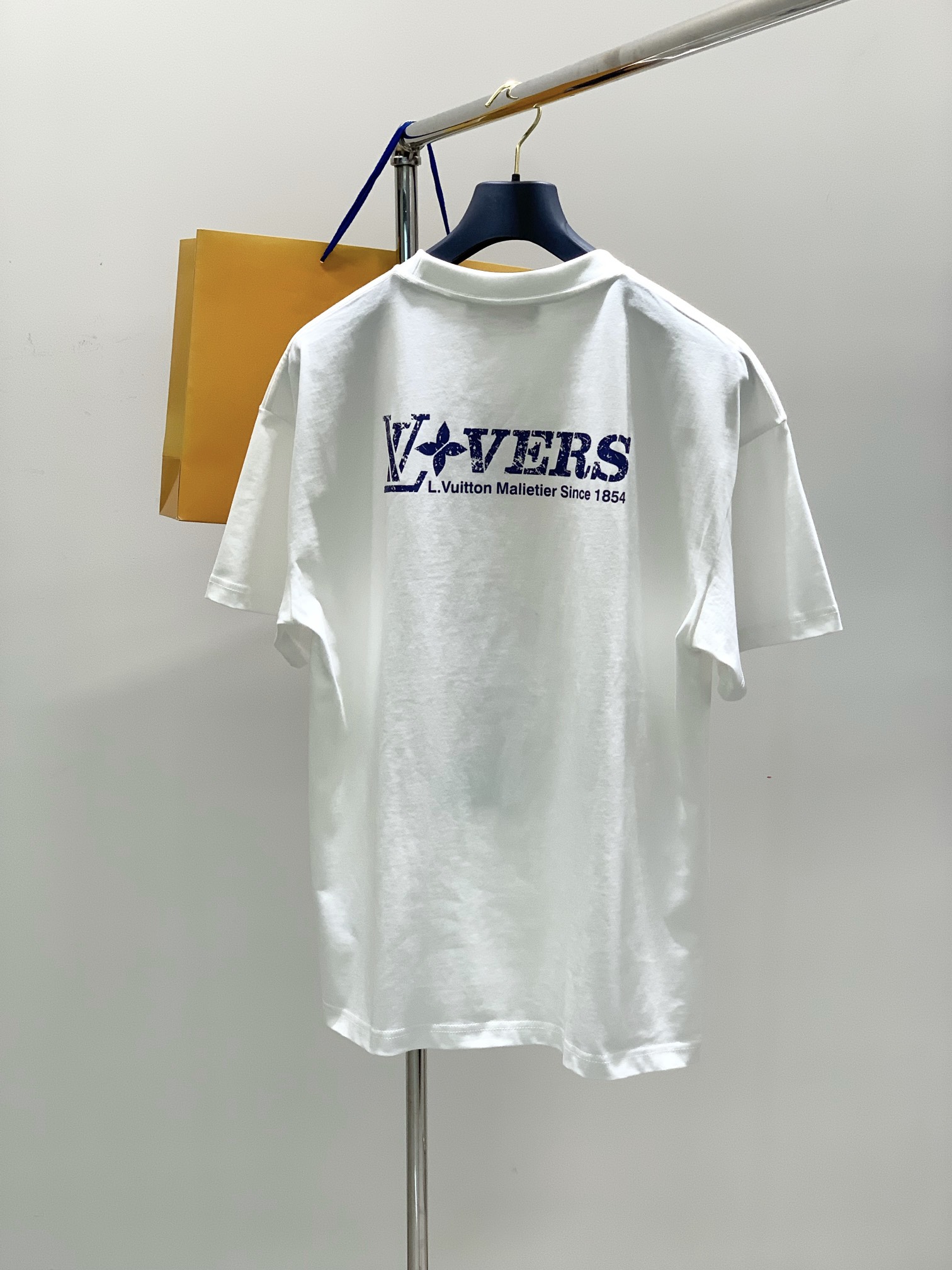 ，LouisVuitton 路易威登，2025春夏最新款，专柜同步有售，原单狠货，时尚休闲圆领短袖T恤，