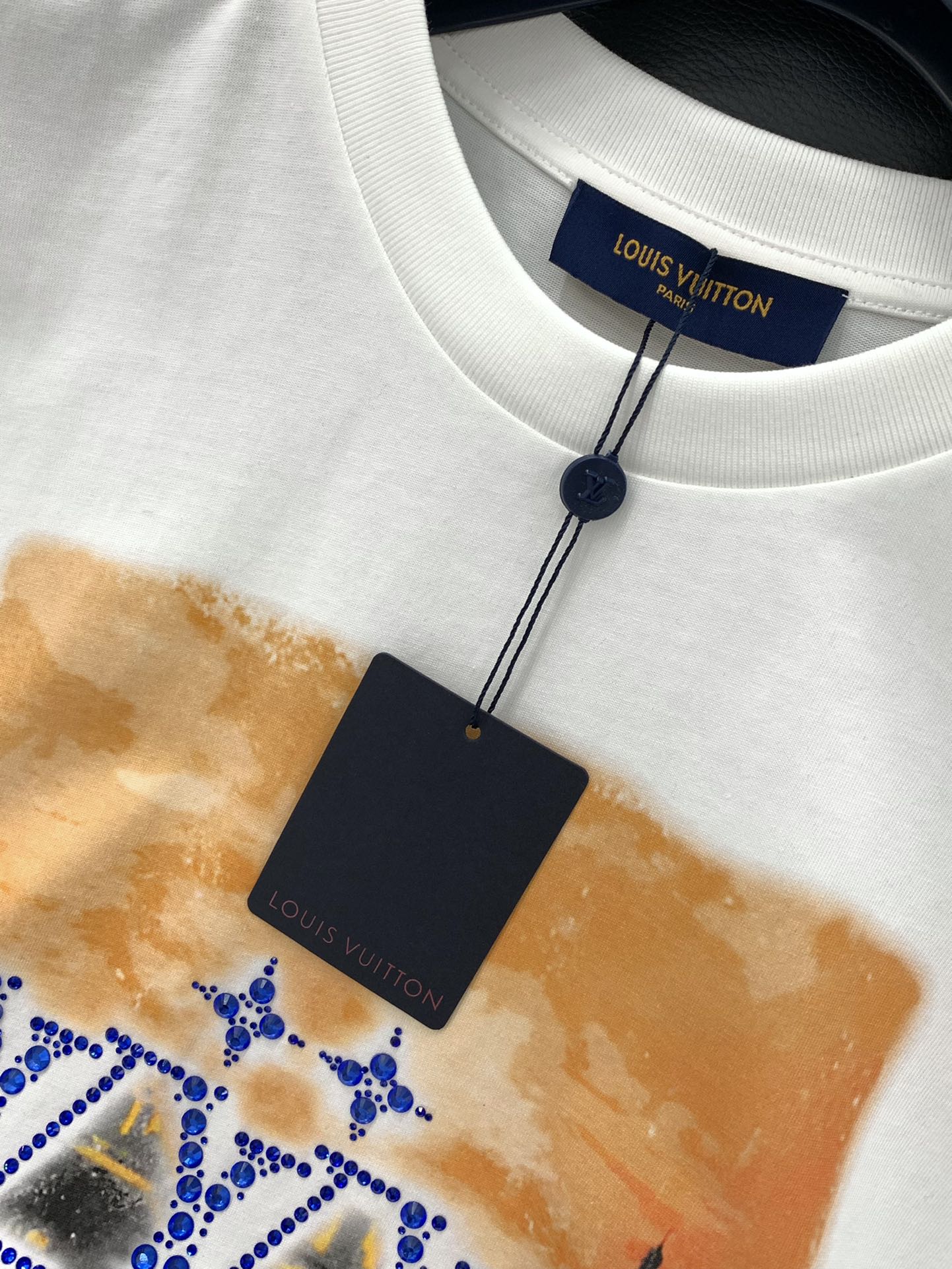 ，LouisVuitton 路易威登，2025春夏最新款，专柜同步有售，原单狠货，时尚休闲圆领短袖T恤，