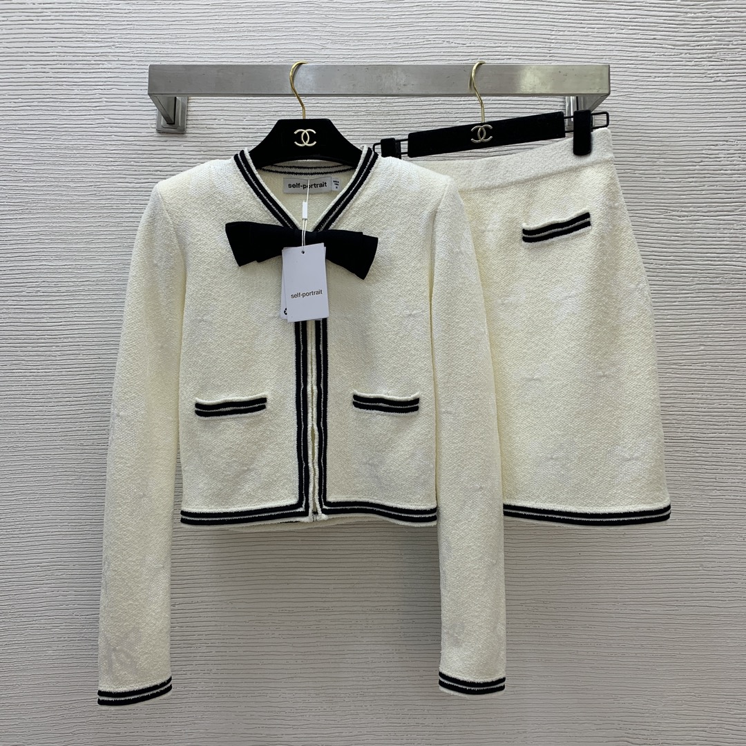 NO:313414,Top skirt number G25020674 Self-portrai* new SP home high-end quality!  Fashionable and elegant full-print bow jacquard age-reducing knitted two-piece set!  Contrast colored edge-covered bow decorative long-sleeved short knitted cardigan top with high waist hip knitted short skirt skirt!  (M size bust 84, sleeve length 64, clothing length 48; waist circumference 64~72 elastic, skirt length 47), skirts, alexander wang19860909上衣半裙款号G25020674 Self-portrai*新款SP家高端精品质量！时尚气质满印蝴蝶结提花减龄针织两件套装！撞色包边蝴蝶结装饰长袖短款针织开衫上衣高腰包臀针织短裙半身裙！（M码胸围84,袖长64,衣长48；腰围64～72松紧,裙长47）,,skirts,alexander wang,Women's clothing