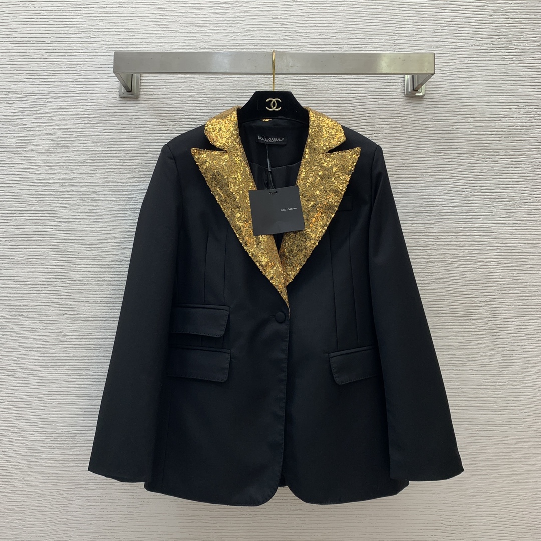 NO:316746,Model number D21458 Dolce & Gabbana DG new model heavy industry sequin gold lapel slim fit and slim suit jacket!  Black, (M size bust 96, sleeve length 60, clothing length 71), Dolce & Gabbana, jackets & coats, business suit, alexander wang19860909款号D21458 杜嘉班纳DG新款 重工亮片金色翻领修身显瘦西装外套！黑色,（M码胸围96,袖长60,衣长71）,,Dolce&Gabbana,jackets & coats,business suit,alexander wang,Women's clothing
