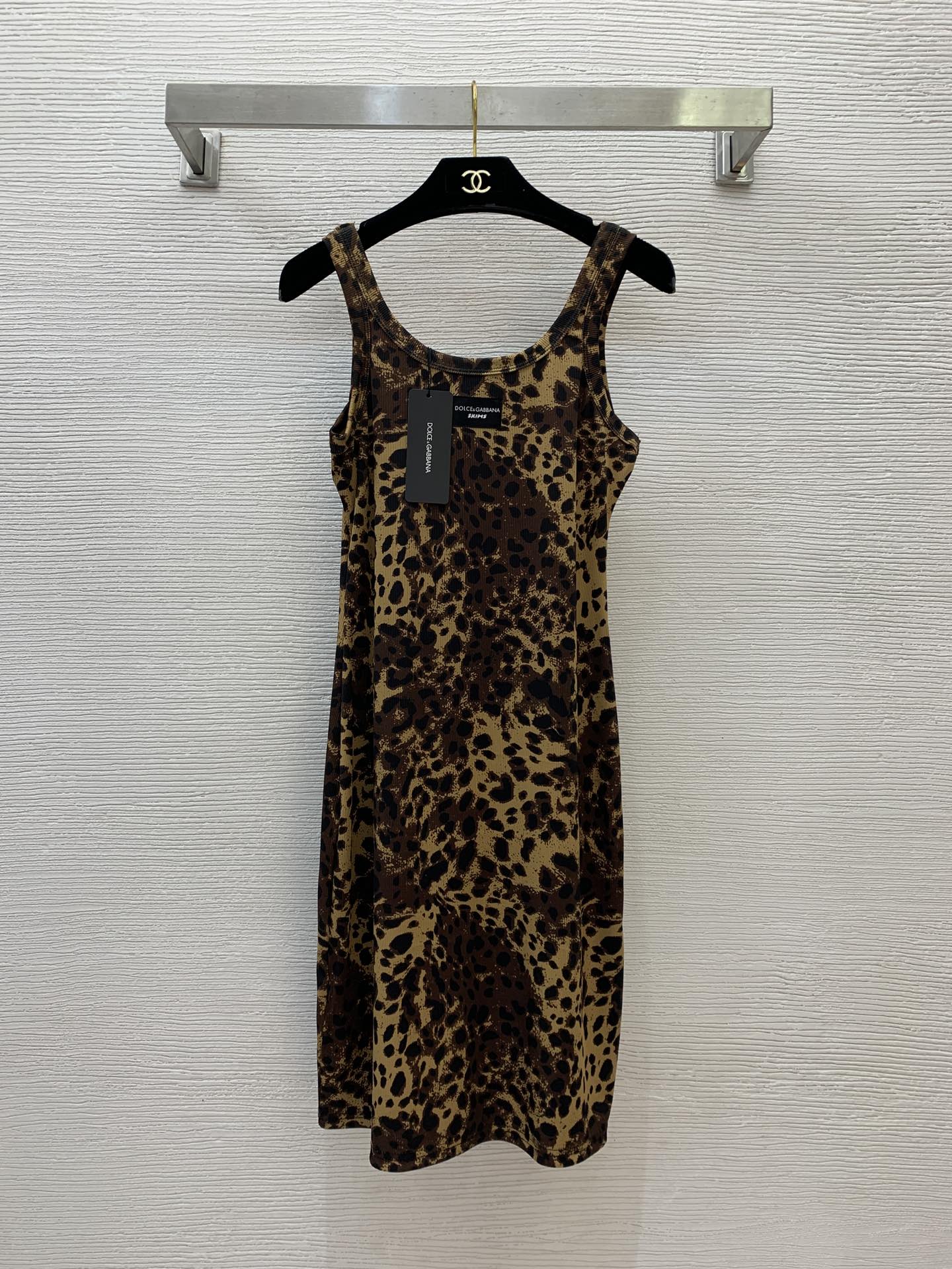 Dolce & Gabbana Bodycon Mini Dress with Logo Patch - Slim Fit 2 i1736931216 6905 0