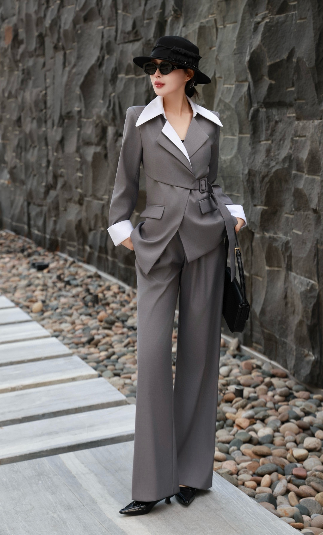 NO:316206,Model number G25011578 McQueen MCQ* high-end customized commuting versatile professional suit!  Simple and fashionable side buckle slim slim suit jacket with high waist pleated wide-leg trousers trousers!  Gray, (M size trousers waist 74, trousers length 104), alexander mcqueen, jackets & coats, business suit, alexander wang19860909款号G25011578 麦昆MCQ*高端定制通勤百搭职业套装！简约时尚侧扣修身显瘦西装外套高腰压褶阔腿裤西裤长裤！灰色,（M码裤腰围74,裤长104）,,alexander mcqueen,jackets & coats,business suit,alexander wang,Women's clothing