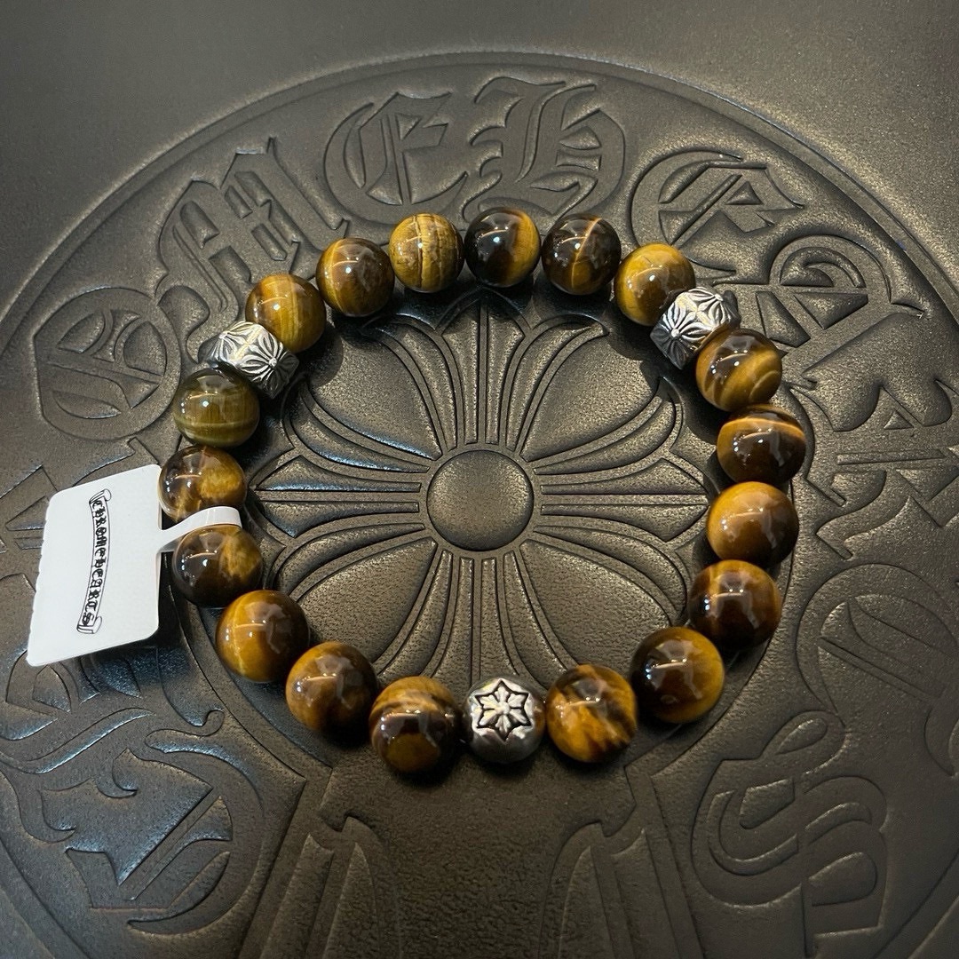NO:105744,Batch New model [Counter Quality] Chrome Hearts Croxin Classic retro tiger eye stone multi-element bracelet The pattern design style with different concave and convex shapes is unique. Cross Scout flower is Croxin's logo, so it lasts for a long time. Genuine version of Chrome Hearts Croxin, differentiates the market ordinary light version, benchmarks the quality of the version, looks at the details of the letter printing, retro old gray oxygen level. Seiko version!  , jewelry boutique, chrome hearts, chrome hearts, bracelet19860909批 新款【专柜品质】Chrome Hearts克罗心 经典复古虎眼石*多元素手链 凹凸造型不同的花纹设计风格呈现出与众不同 十字架童军花是克罗心的标志 所以更经久不衰 正品打版Chrome Hearts克罗心 区别市场普通轻版 对版对标品质 看字印细节 复古做旧灰氧程度.精工版本！,饰品精品,chrome hearts,chrome hearts,bracelet,Jewelry