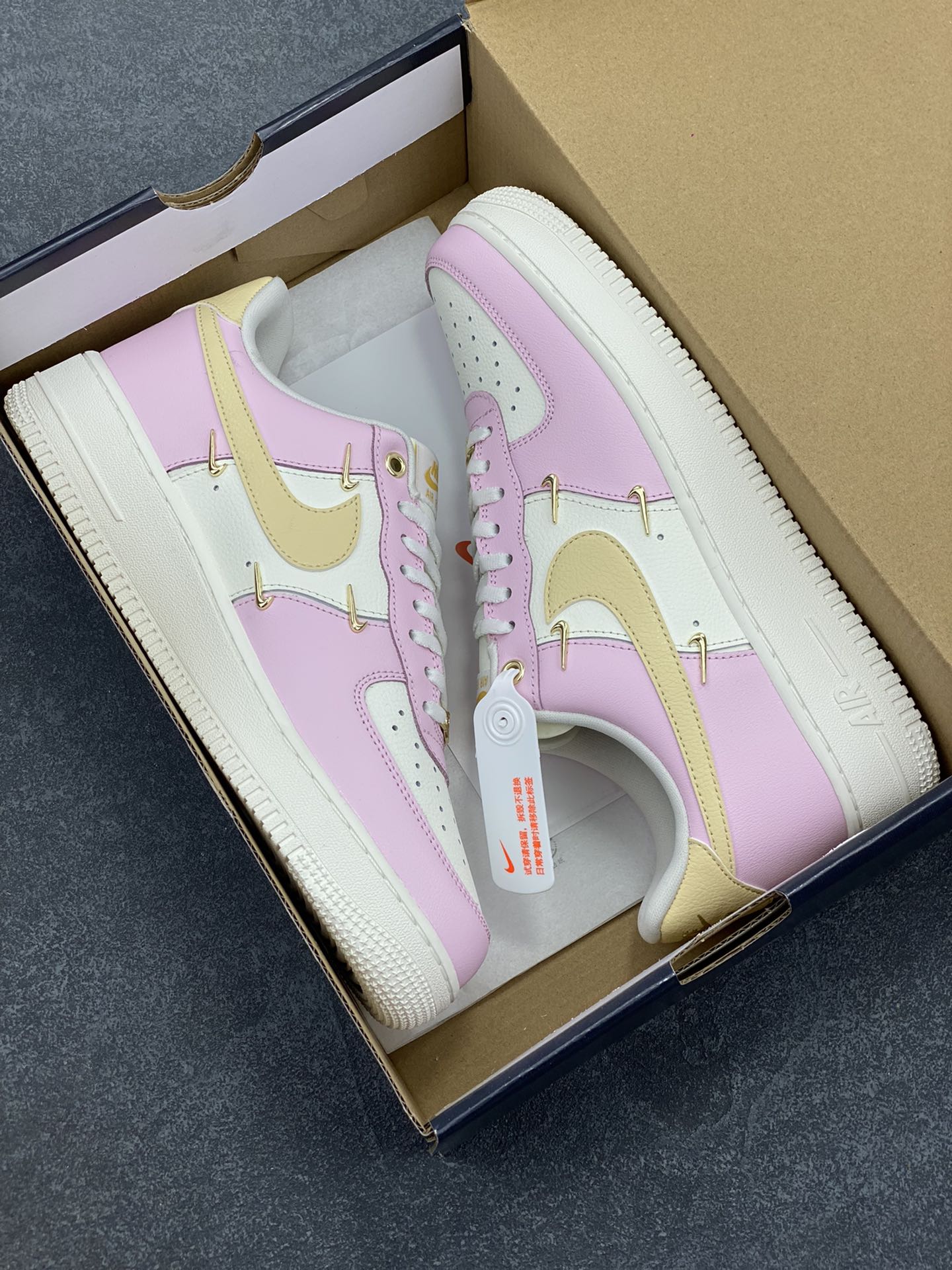 图片[9]-Air Force 1\’ 07 粉金 原楦头原纸板 打造纯正空军版型 专注外贸渠道 全掌内置蜂窝气垫 #原盒配件 原厂中底钢印、拉帮完美 货号：IB2574-600 尺码：35.5 36 36.5 37.5 38 38.5 39 40 40.5 41 42 42.5 43 44 44.5 45-选品中心