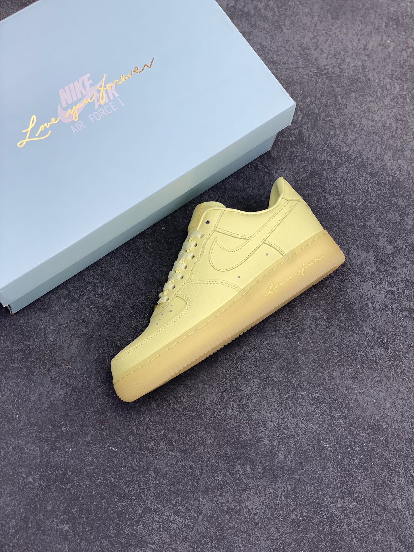图片[7]-Nike Air Force 1 07 low空军一号 荔枝纹水晶 板鞋 原楦头原纸板 打造纯正空军版型#专注外贸渠道 全掌内置蜂窝气垫 #原盒配件 原厂中底钢印、拉帮完美 货号：CZ8065-800 尺码：36 36.5 37.5 38 38.5 39 40 40.5 41 42 42.5 43 44 44.5 45-选品中心