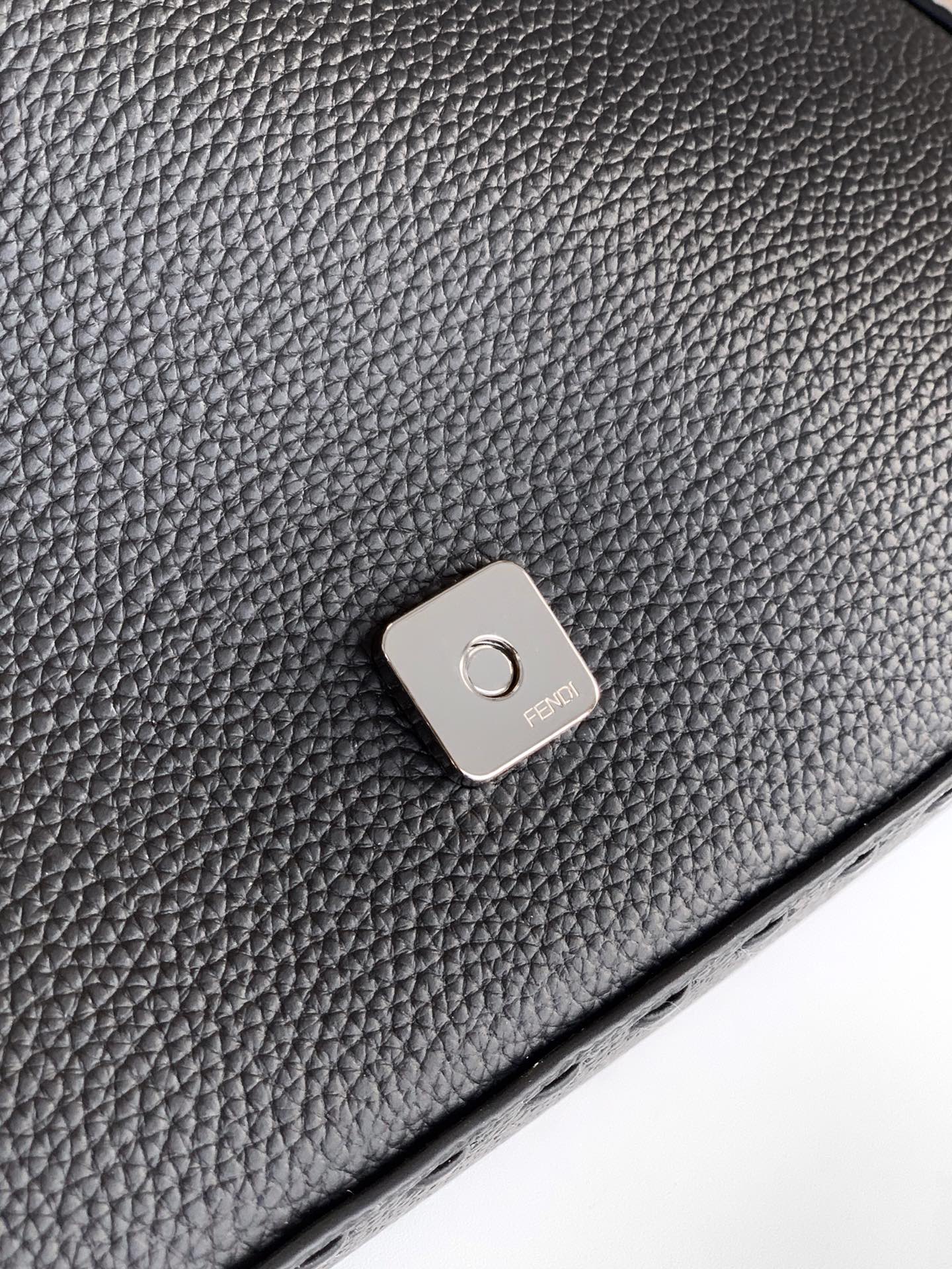 Fendi Baguette Medium Black Leather Shoulder Bag with Silver Hardware 7 i1737352009 9294 5