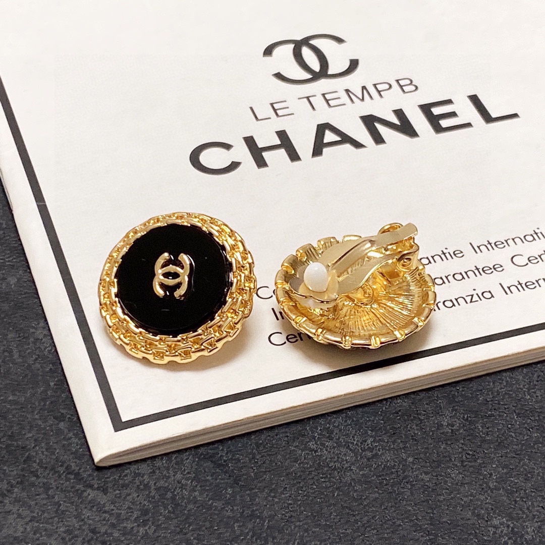 Chanel 耳夹CHANEl小香风不用打耳洞的耳环
