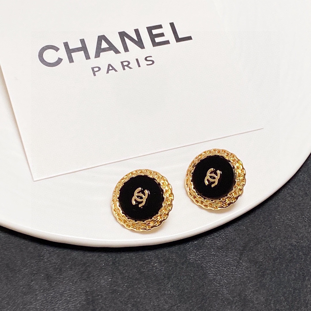 Chanel 耳夹CHANEl小香风不用打耳洞的耳环