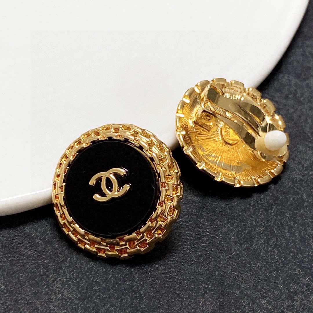Chanel 耳夹CHANEl小香风不用打耳洞的耳环