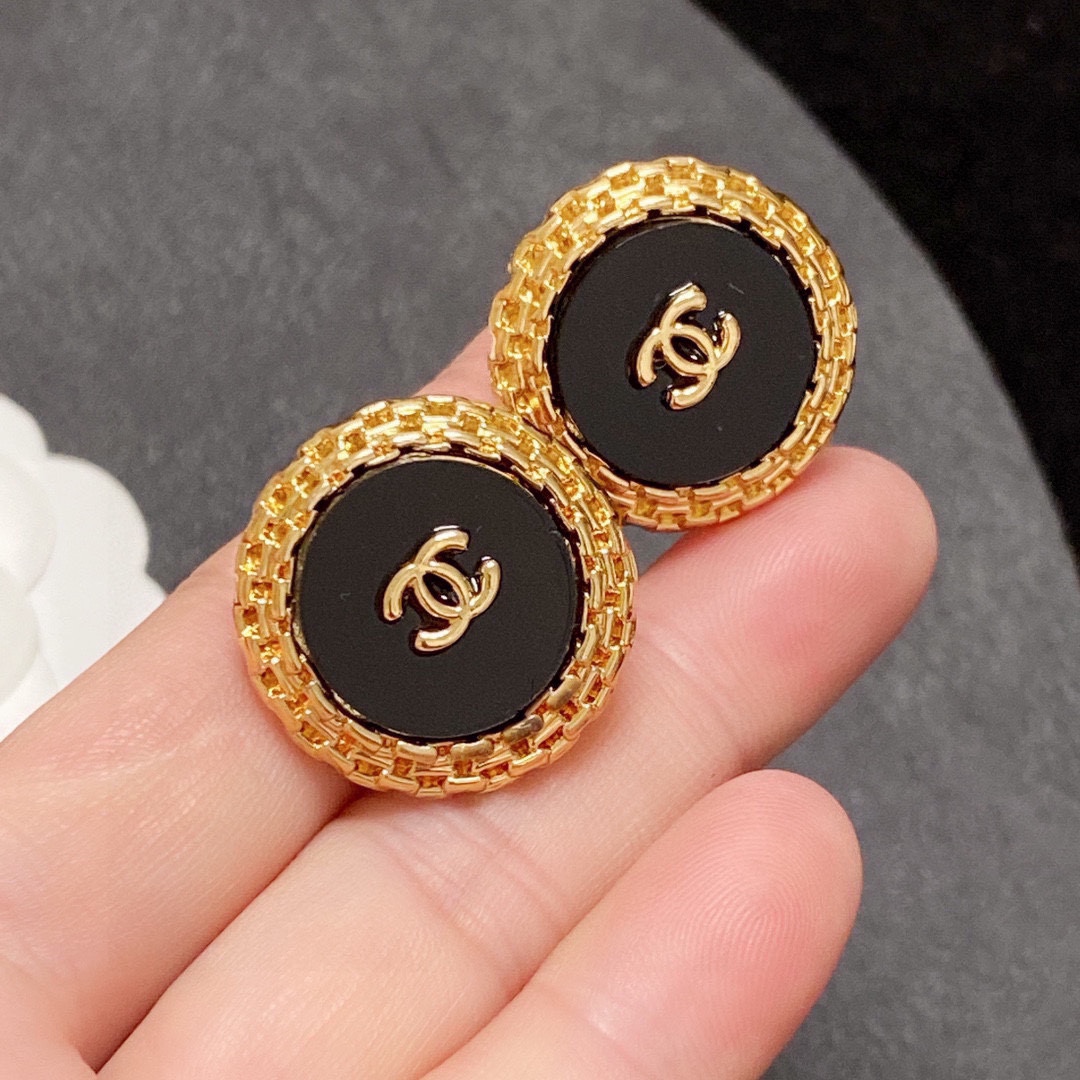 Chanel 耳夹CHANEl小香风不用打耳洞的耳环