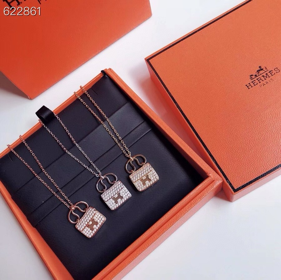 Hermès 精工版本 喜哥同款 爱马仕H包包项链 百搭的红人款 超多 戴哦 市场各种版本都有