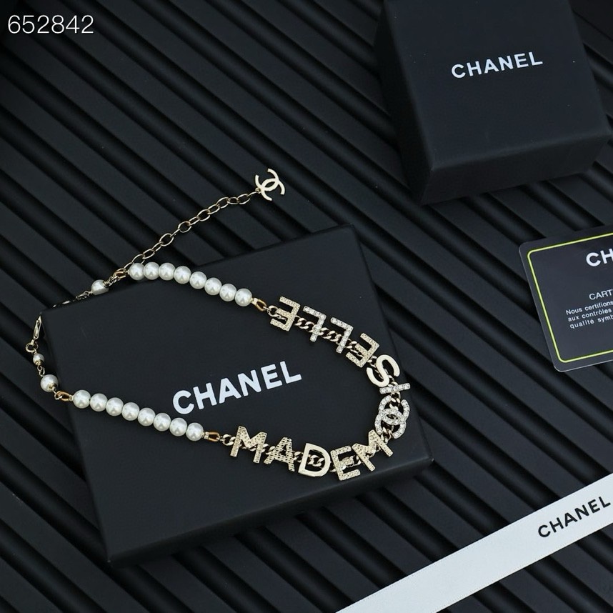 Chanel Chanel 字母珍珠项链 ‍ ‍