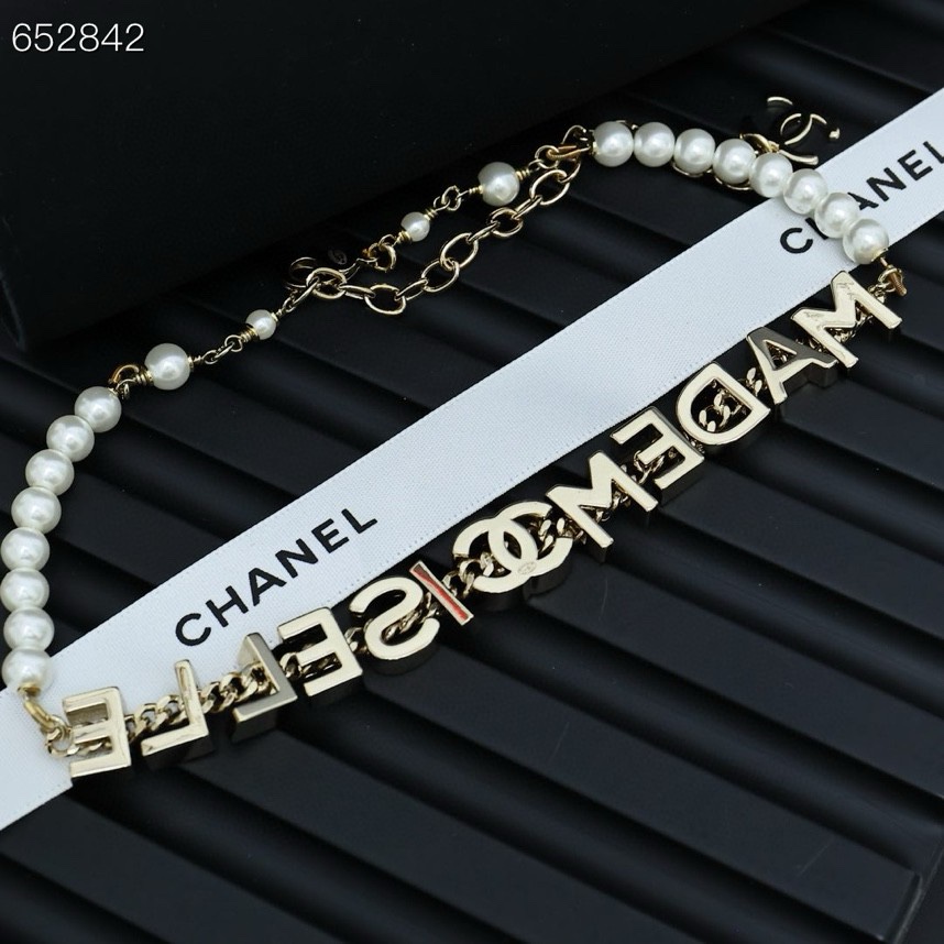 Chanel Chanel 字母珍珠项链 ‍ ‍