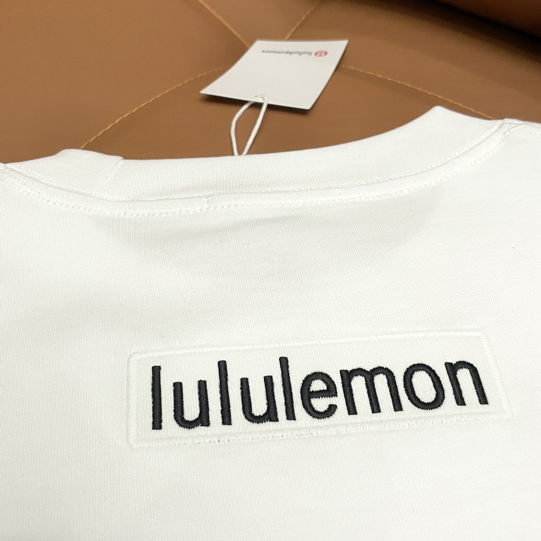 “High-Quality Lightweight Lululemon 25s Sale: Men and Women, Various Sizes Available” - 图片 5