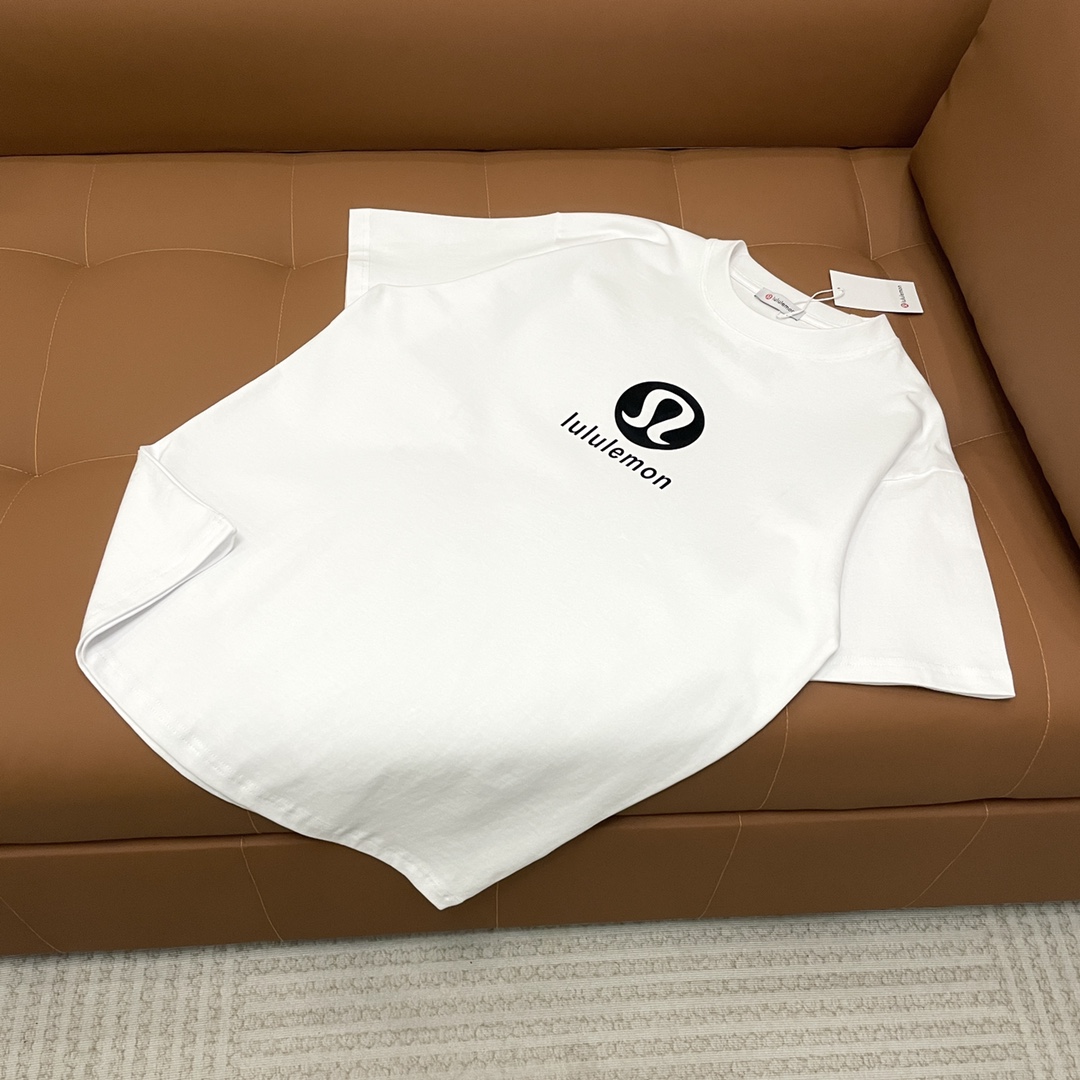 “High-Quality Lightweight Lululemon 25s Sale: Men and Women, Various Sizes Available”