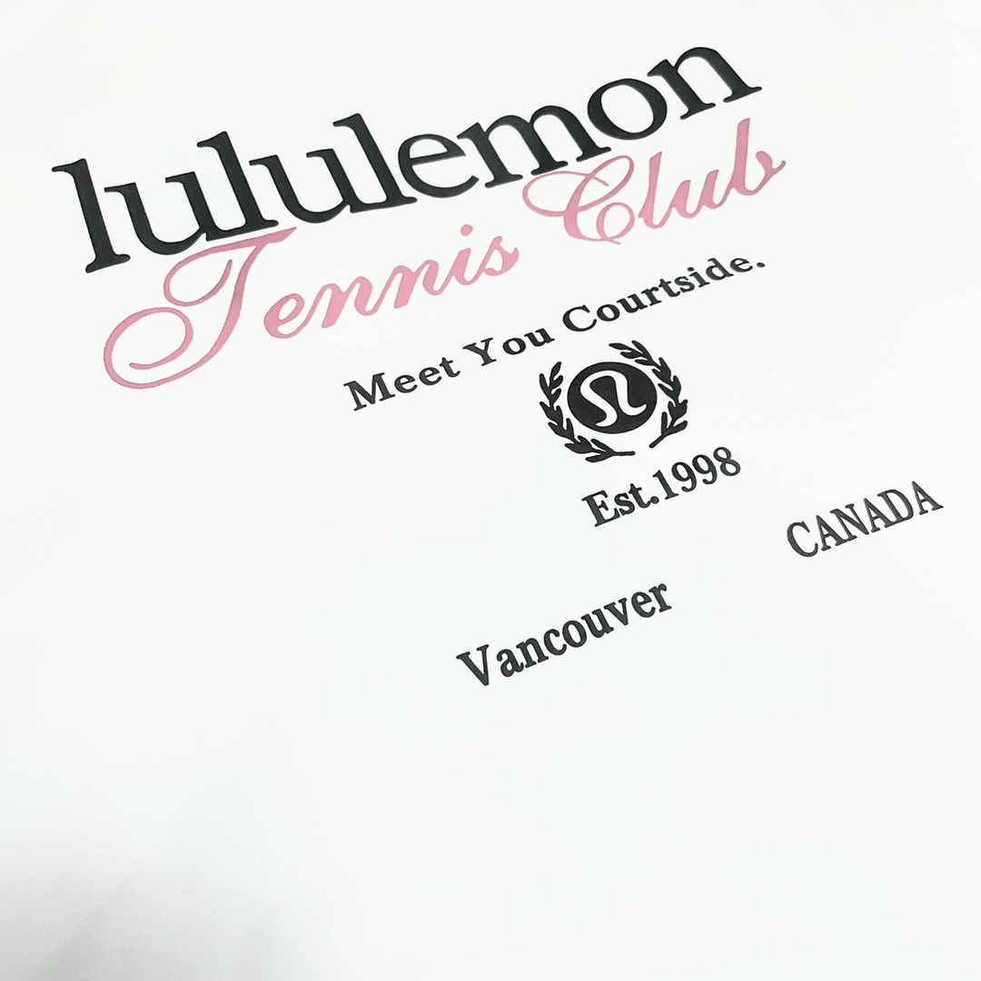 “High-Quality Lightweight Lulemon Jacket on Sale in Various Sizes” - 图片 6