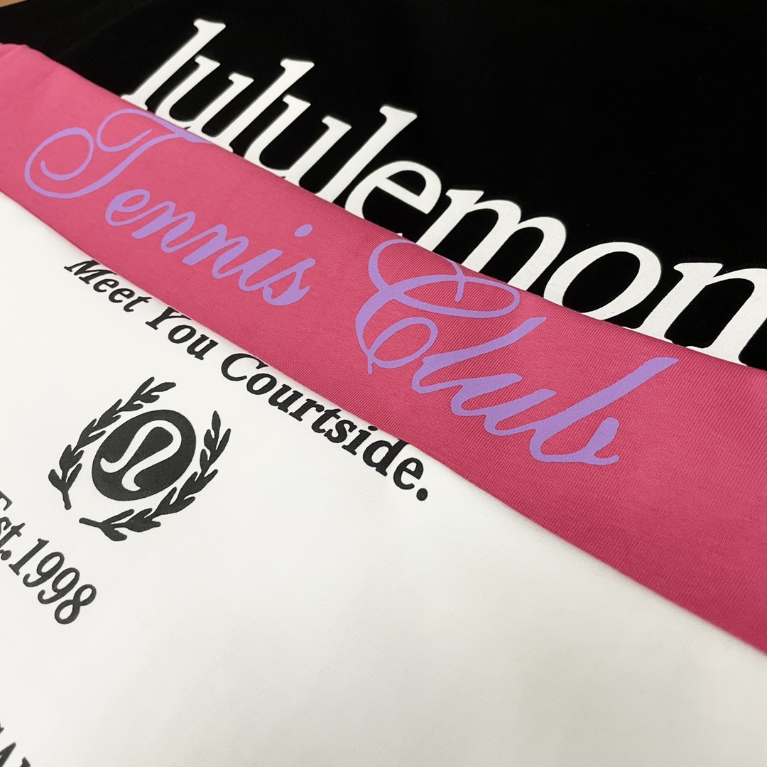 “High-Quality Lightweight Lulemon Jacket on Sale in Various Sizes” - 图片 8