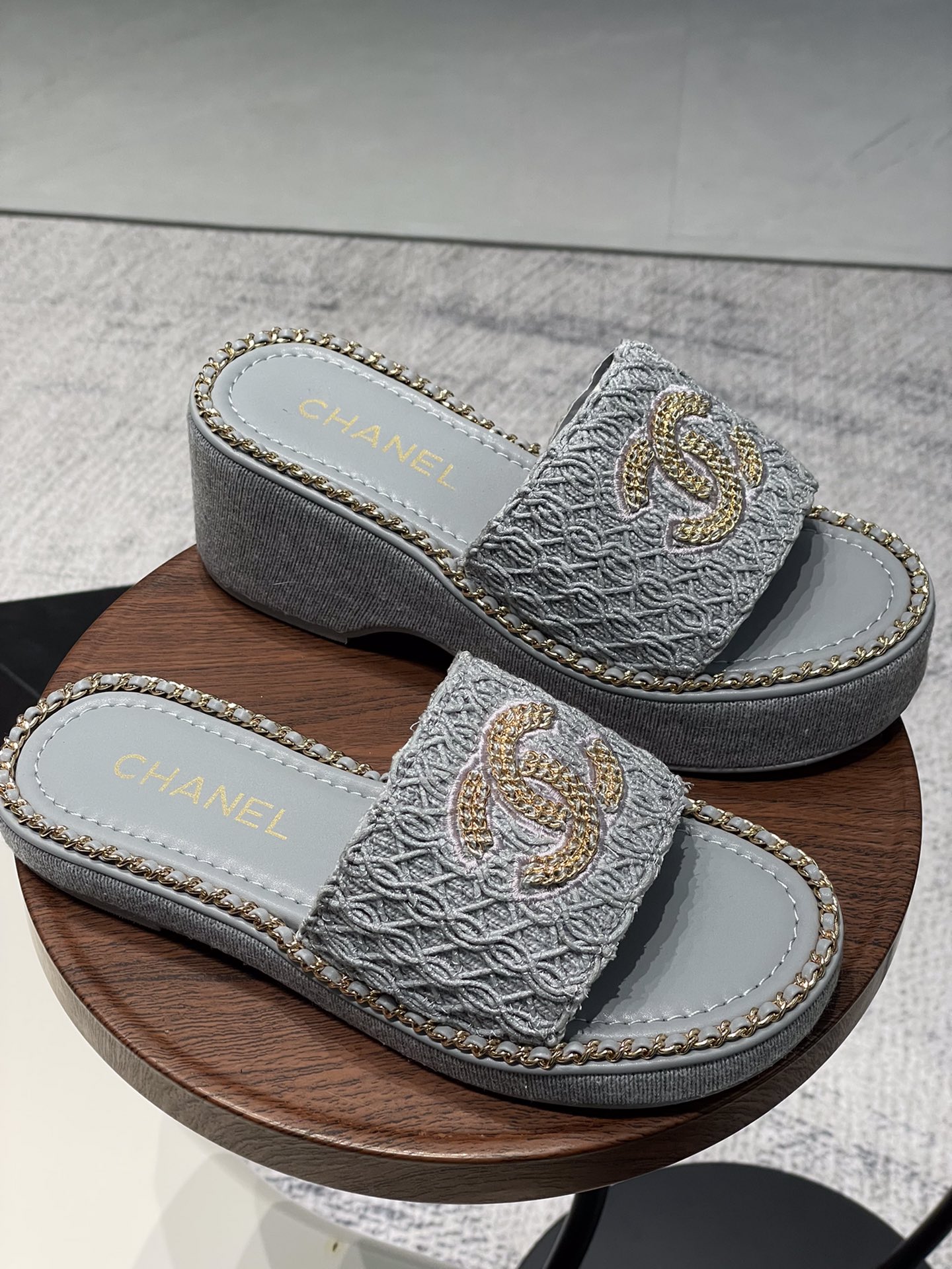 NO:172911,Flat-soled details, slippers, slippers19860909平底细节后补,拖鞋,slippers,Women's Shoes