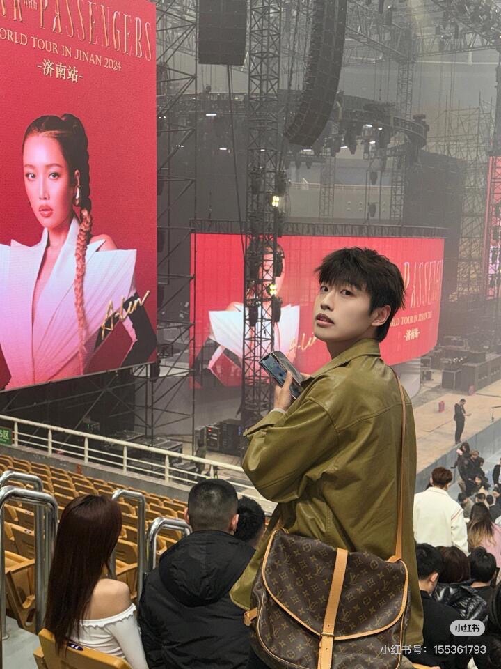 SAUMUR  手袋lv,包 8