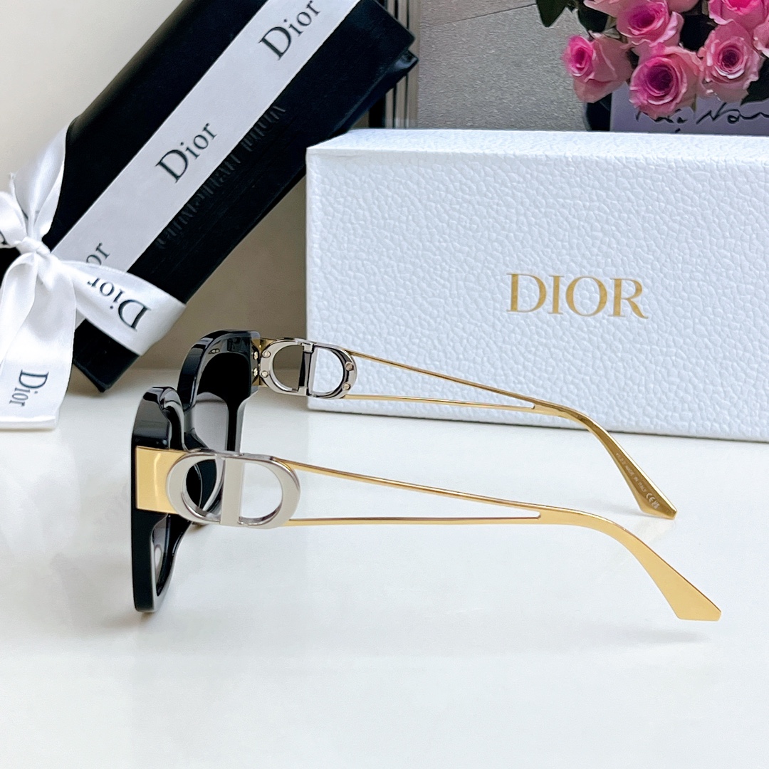  DIOR 原版细节
MODEL：30Montaigne S13F 
SIZE：55口20-135