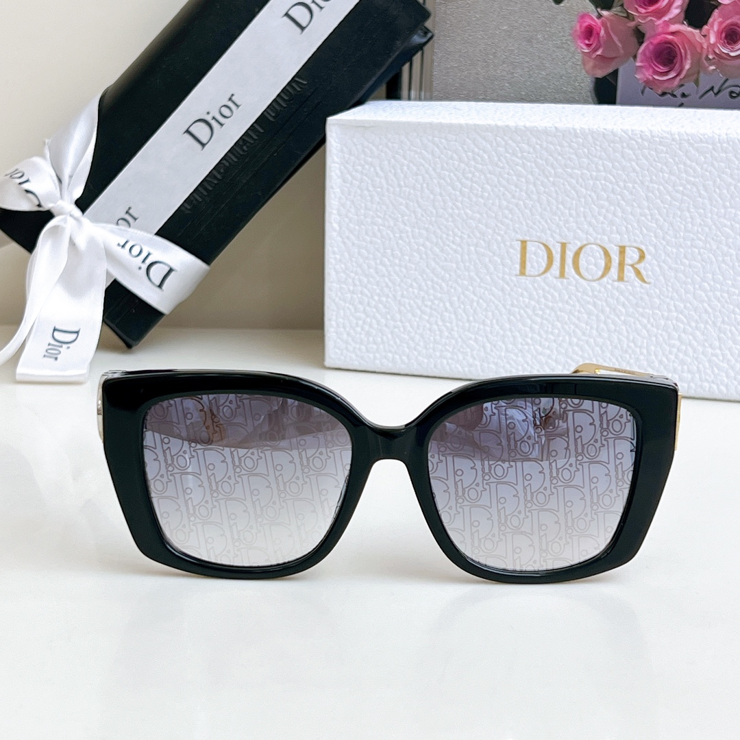  DIOR 原版细节
MODEL：30Montaigne S13F 
SIZE：55口20-135
